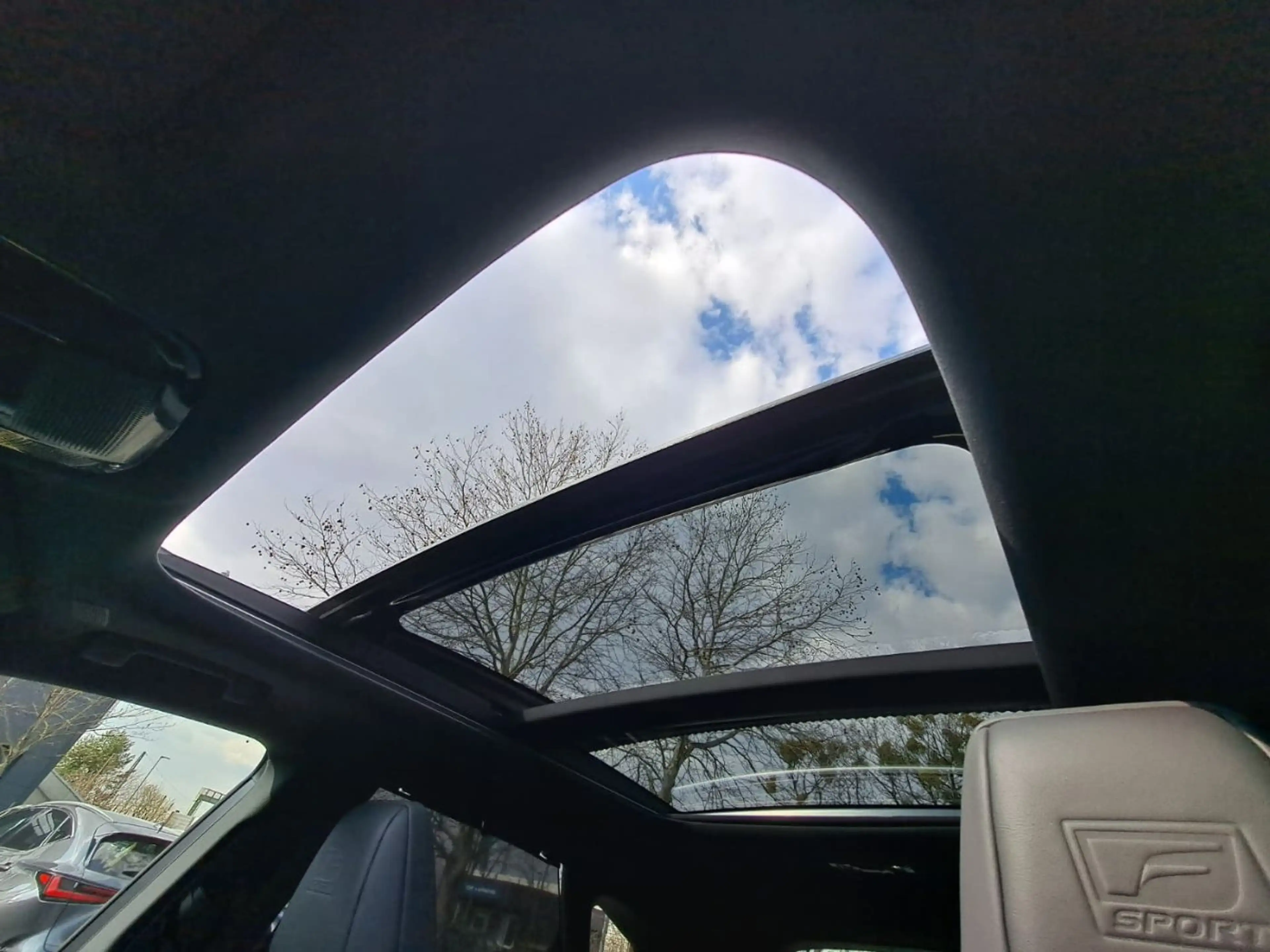 Lexus RX 500h F-Sport Performance *Mark Leivinson Panorama* — photo 26