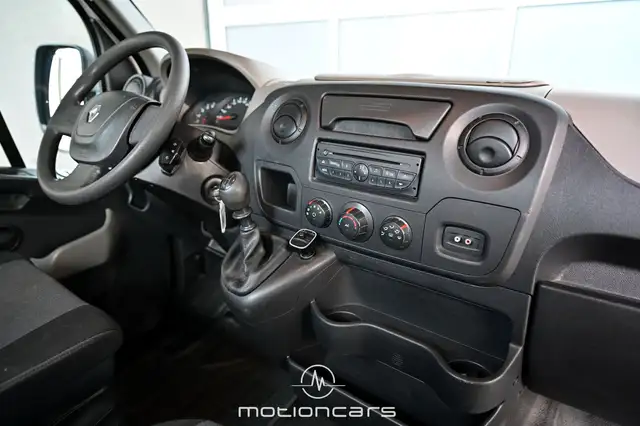 Renault Master view 10
