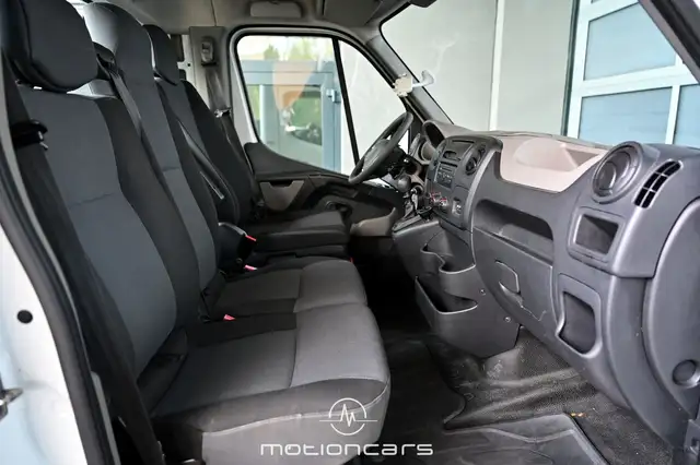 Renault Master view 12