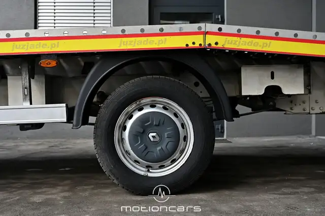 Renault Master view 6