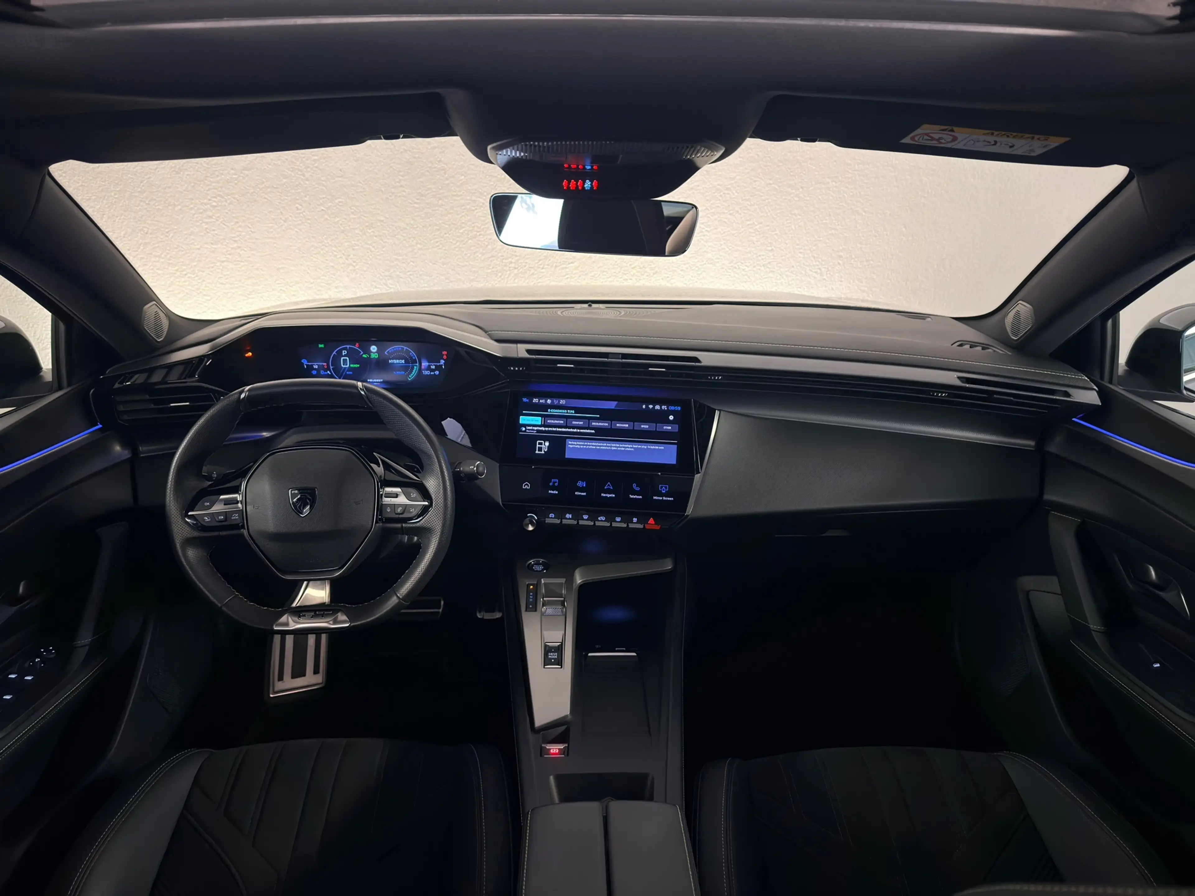 Peugeot 308 SW 1.6 Plug-in Hybrid 225 GT, Panoramadak, 360 Cam — photo 4