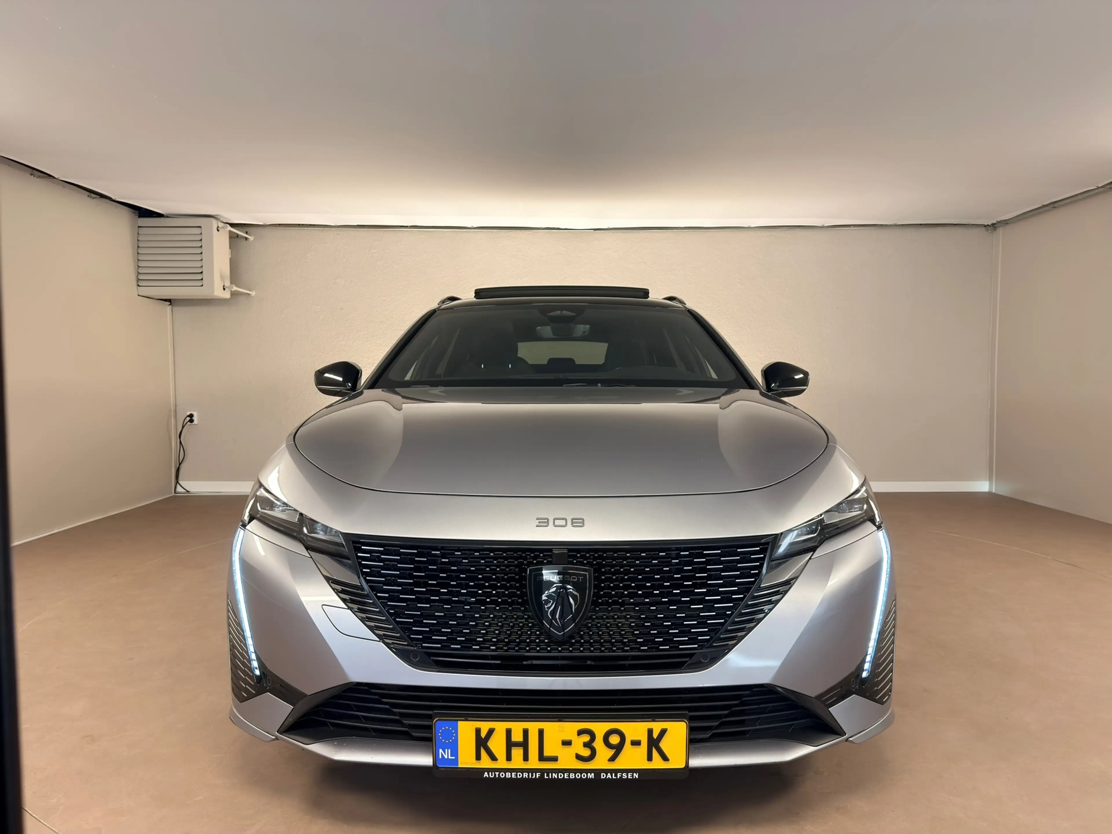 Peugeot 308 SW 1.6 Plug-in Hybrid 225 GT, Panoramadak, 360 Cam — photo 11