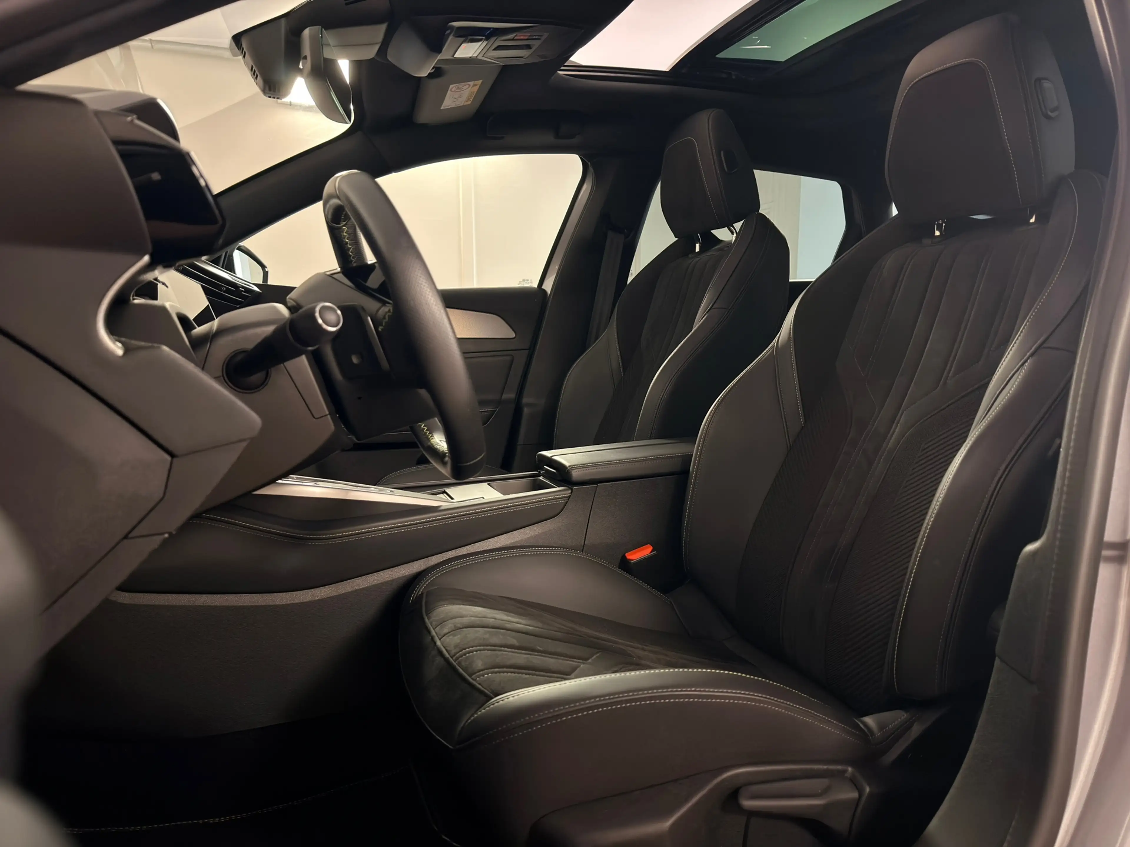Peugeot 308 SW 1.6 Plug-in Hybrid 225 GT, Panoramadak, 360 Cam — photo 2