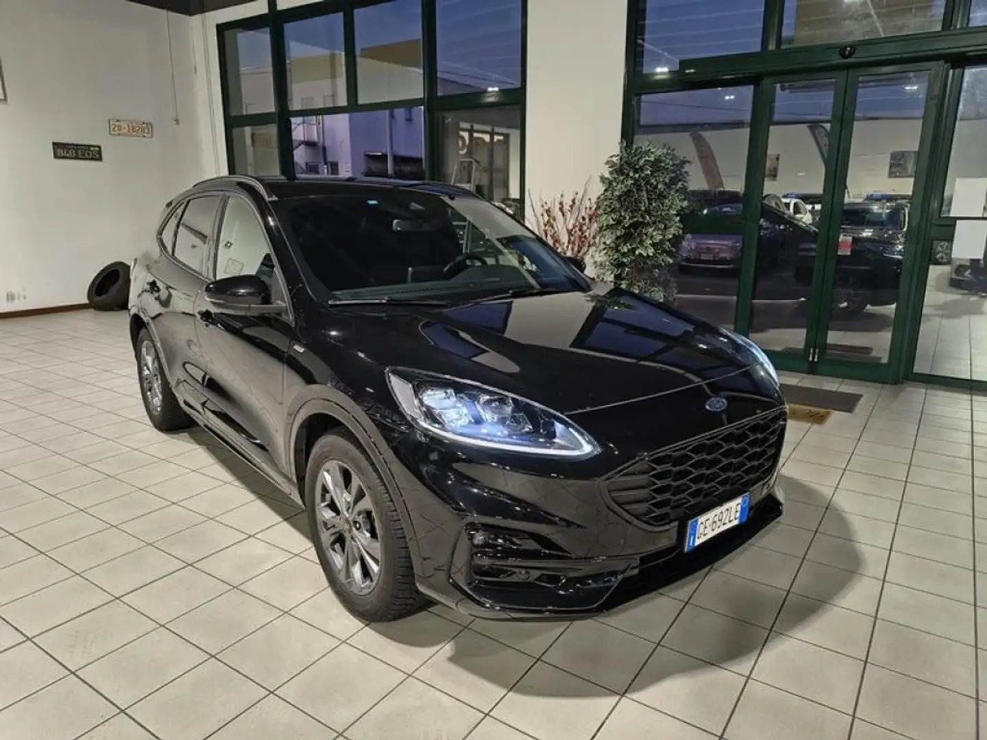 Ford Kuga 1.5 EcoBlue 120 CV aut. 2WD ST-Line X Nero - 1