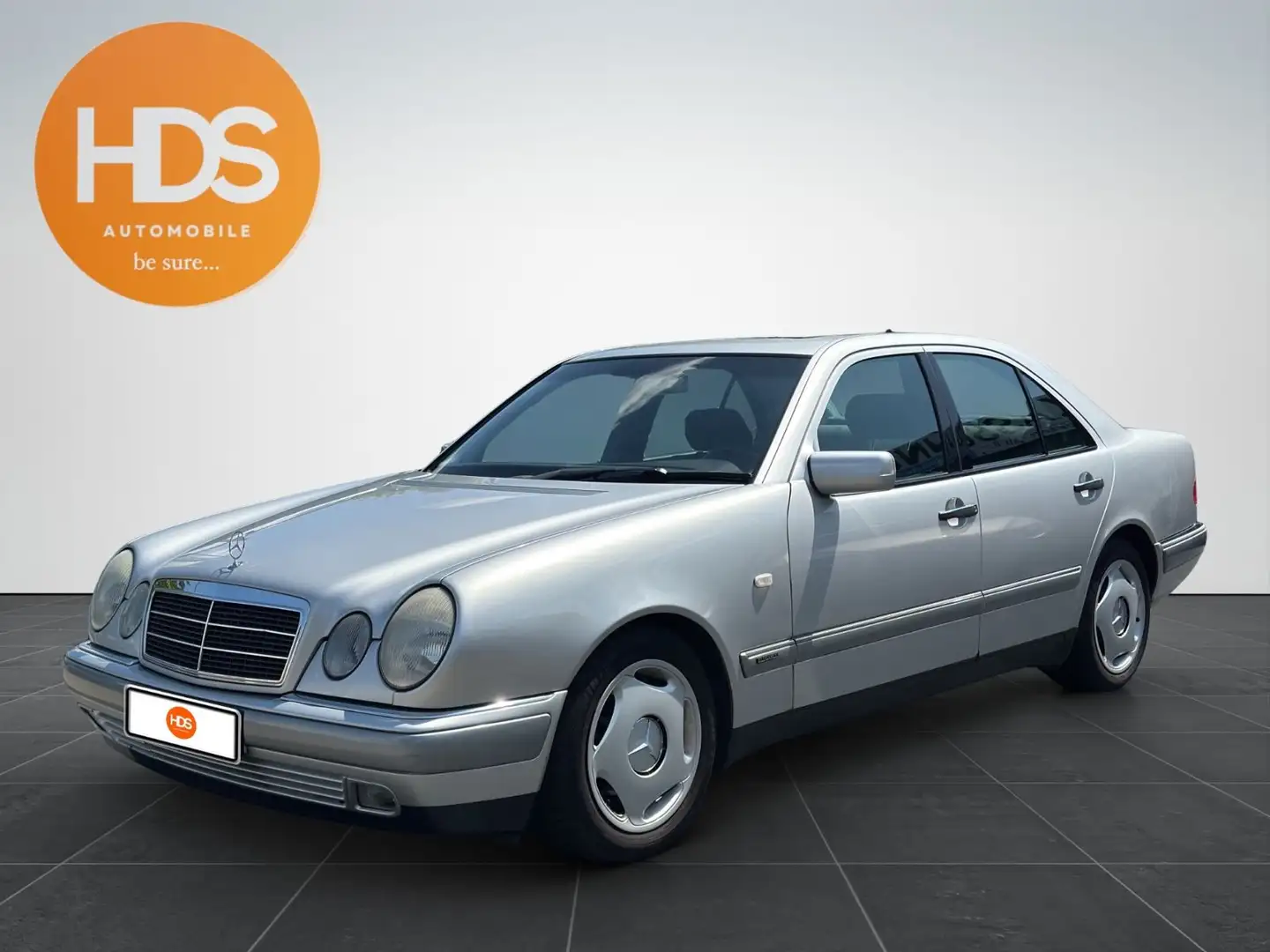 Mercedes-Benz E 240 *Klima *Automatik Silber - 1