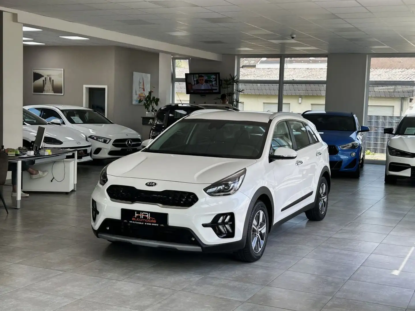 Kia Niro Vision Automatik/Navi/Kamera/AHK Weiß - 1