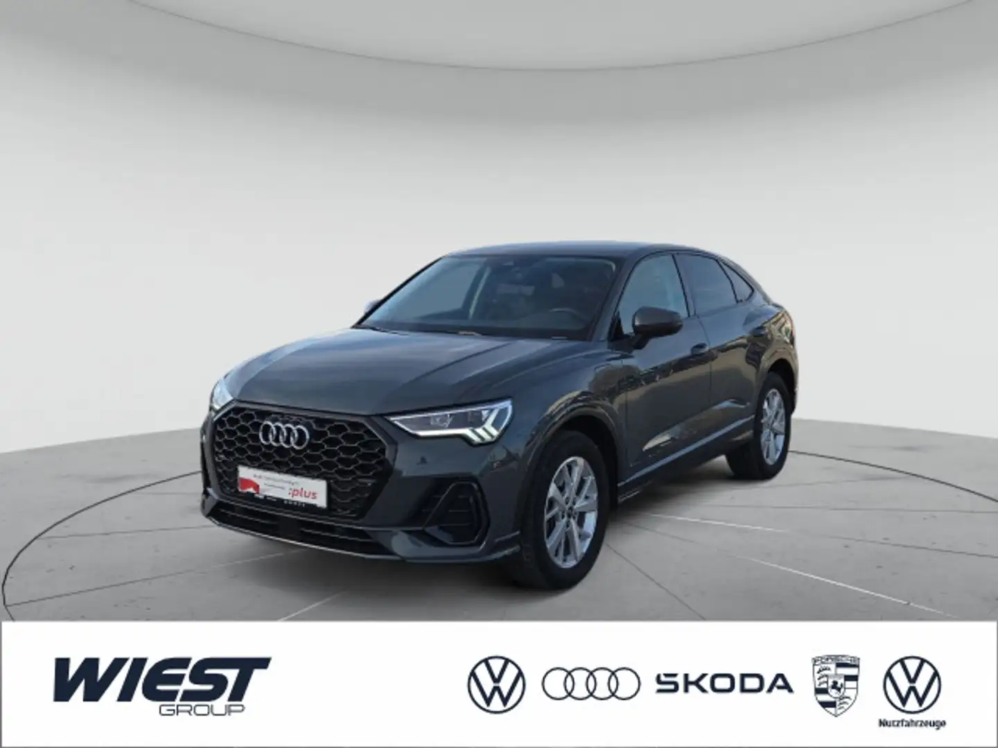 Audi Q3 45 TFSI e S tronic, LED/KAM/SHZ/NAV Grau - 1