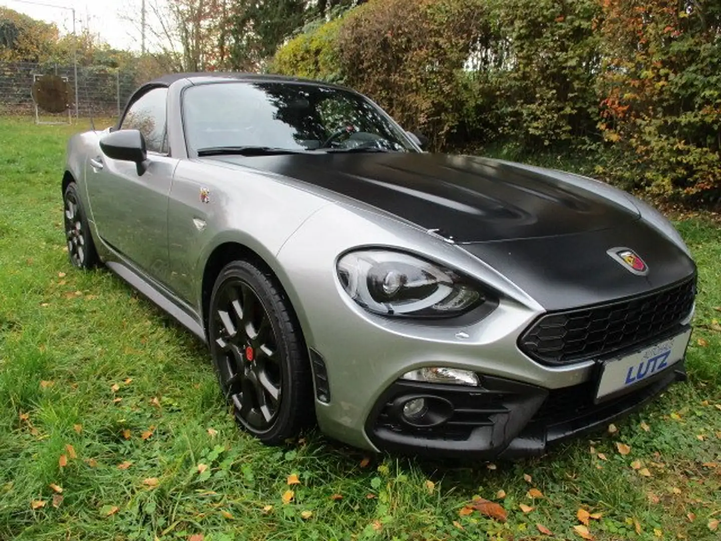 Abarth 124 Spider 1.4 Turbo Grau - 1