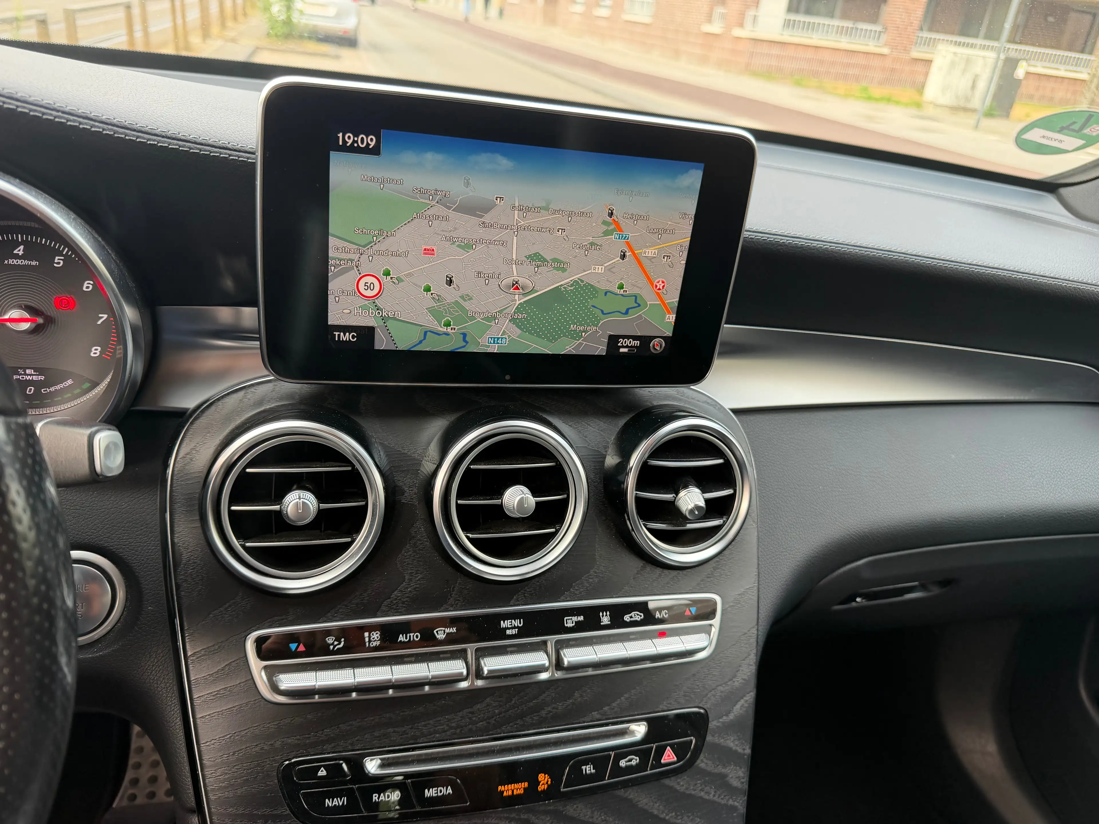 Mercedes-Benz GLC 350 GLC 350 e 4-Matic PHEV — photo 10