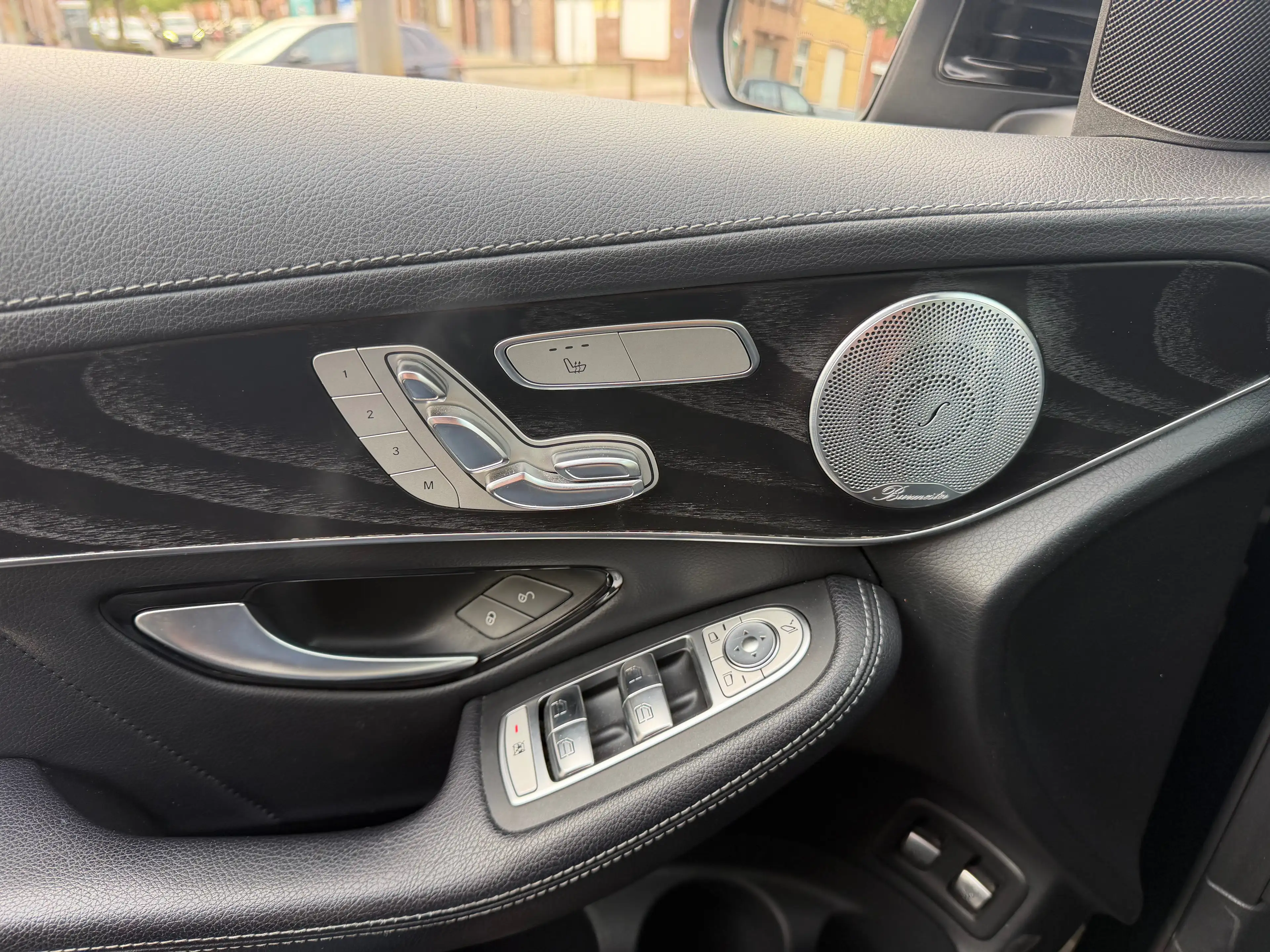 Mercedes-Benz GLC 350 GLC 350 e 4-Matic PHEV — photo 14