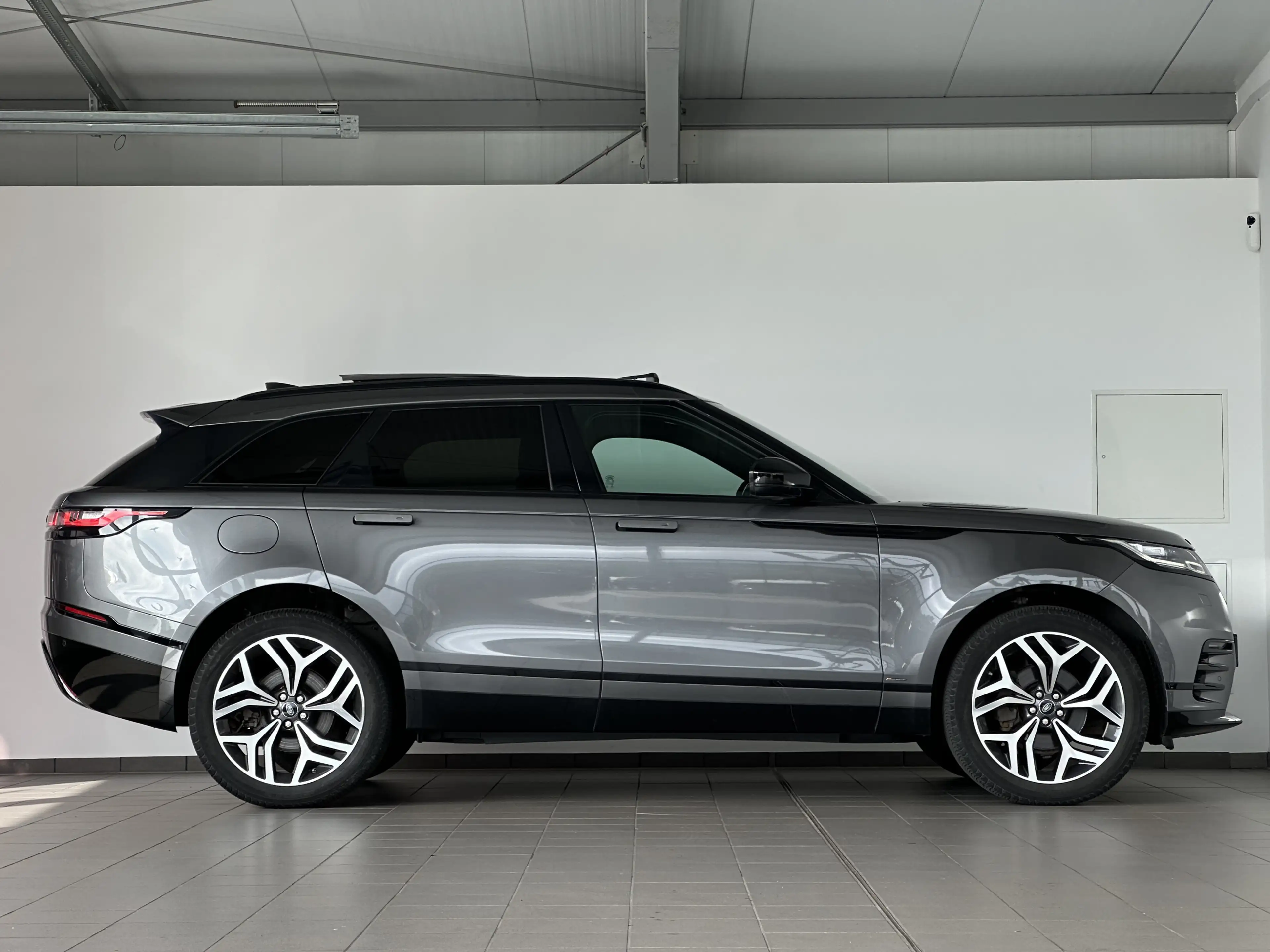 Land Rover Range Rover Velar R-Dynamic *PANO*KAMERA*MERIDIAN*ACC*AWD — photo 7