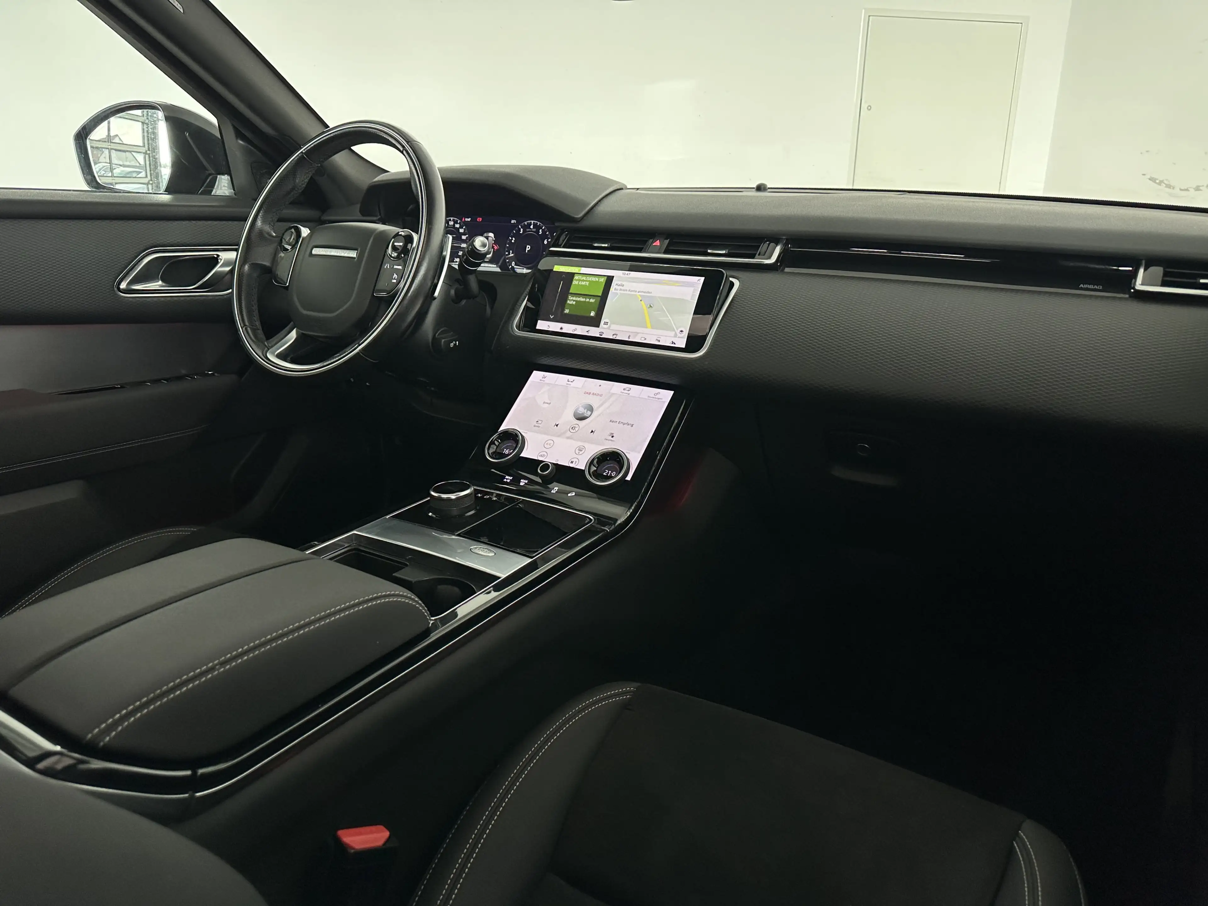 Land Rover Range Rover Velar R-Dynamic *PANO*KAMERA*MERIDIAN*ACC*AWD — photo 9