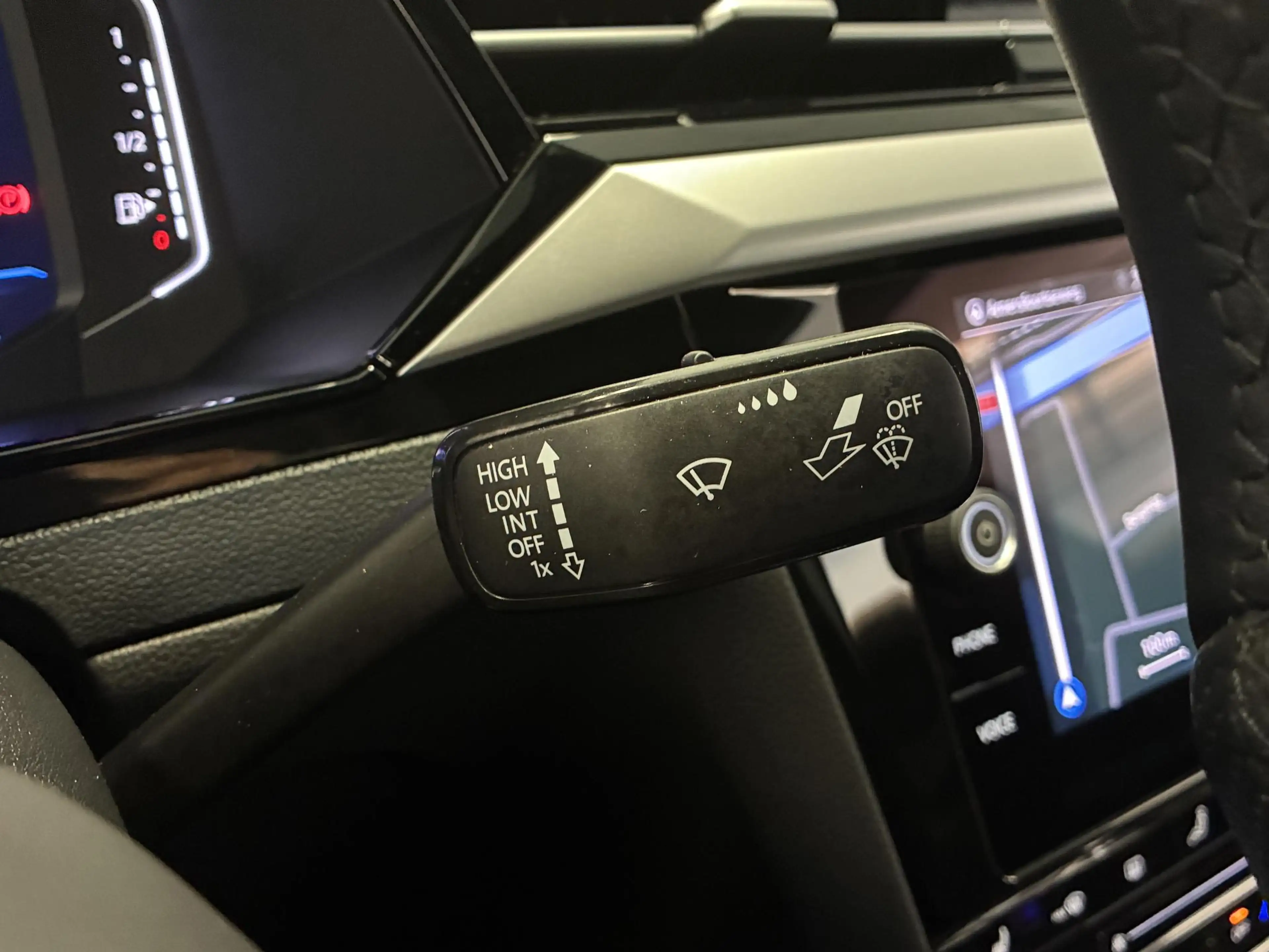 Volkswagen Arteon 2.0 TSI R-Line Business+ | LEDER | CARPLAY | CAMER — photo 31
