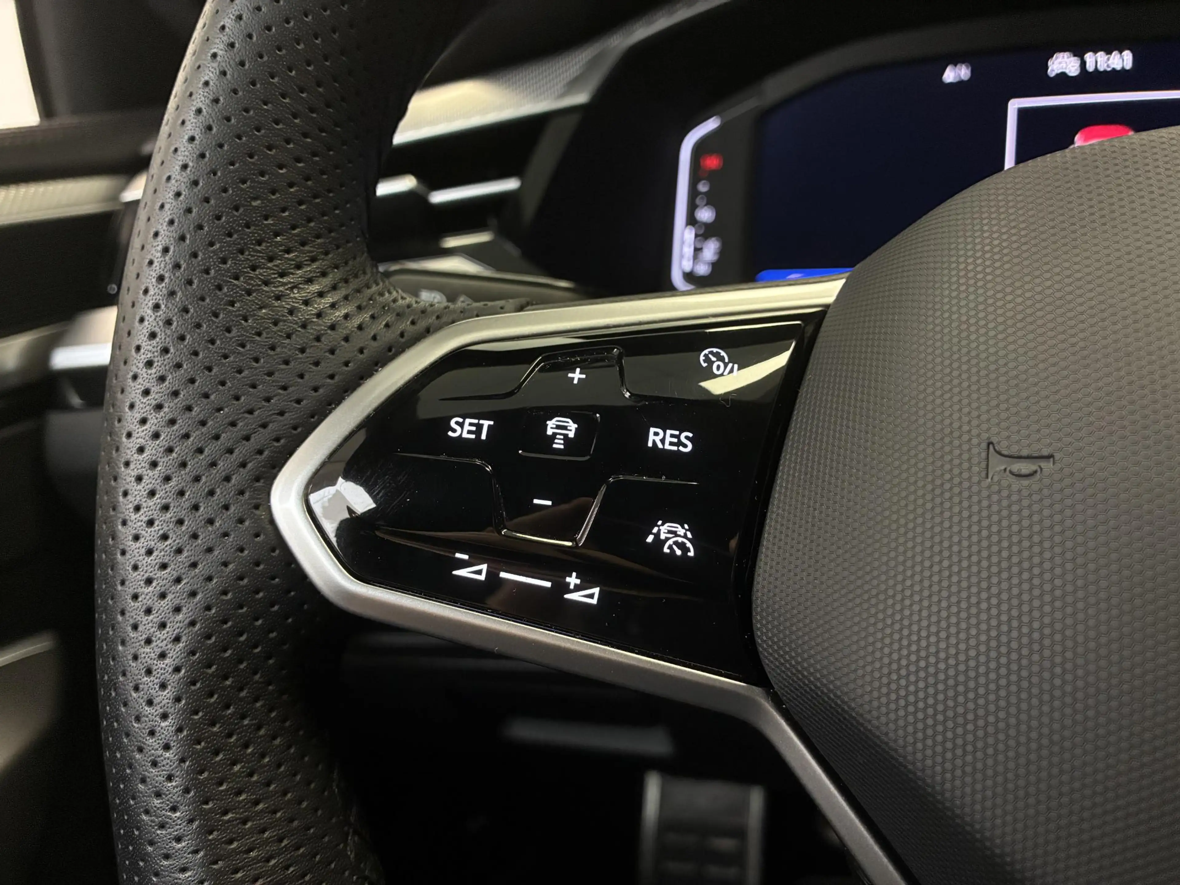 Volkswagen Arteon 2.0 TSI R-Line Business+ | LEDER | CARPLAY | CAMER — photo 28
