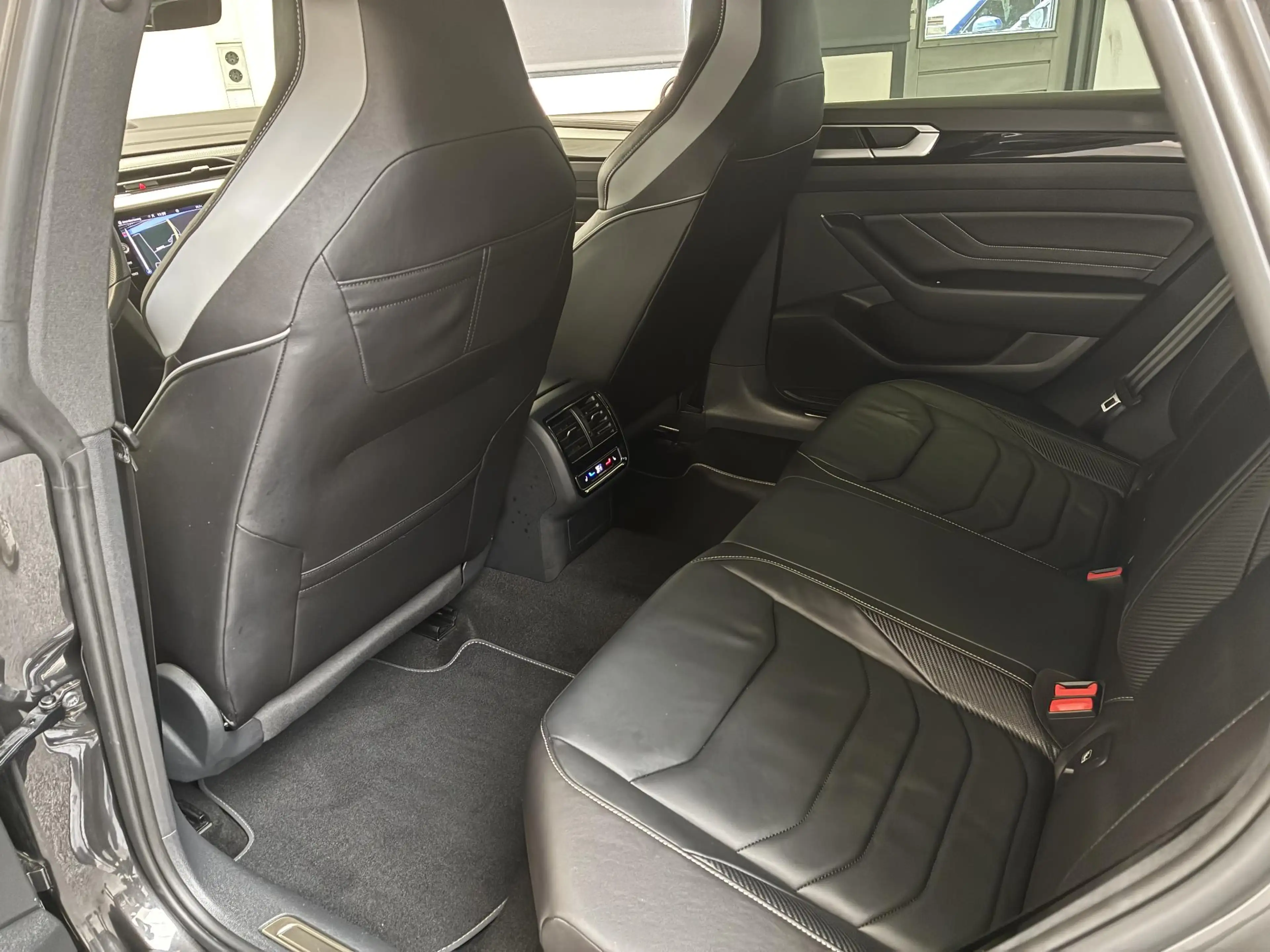 Volkswagen Arteon 2.0 TSI R-Line Business+ | LEDER | CARPLAY | CAMER — photo 14