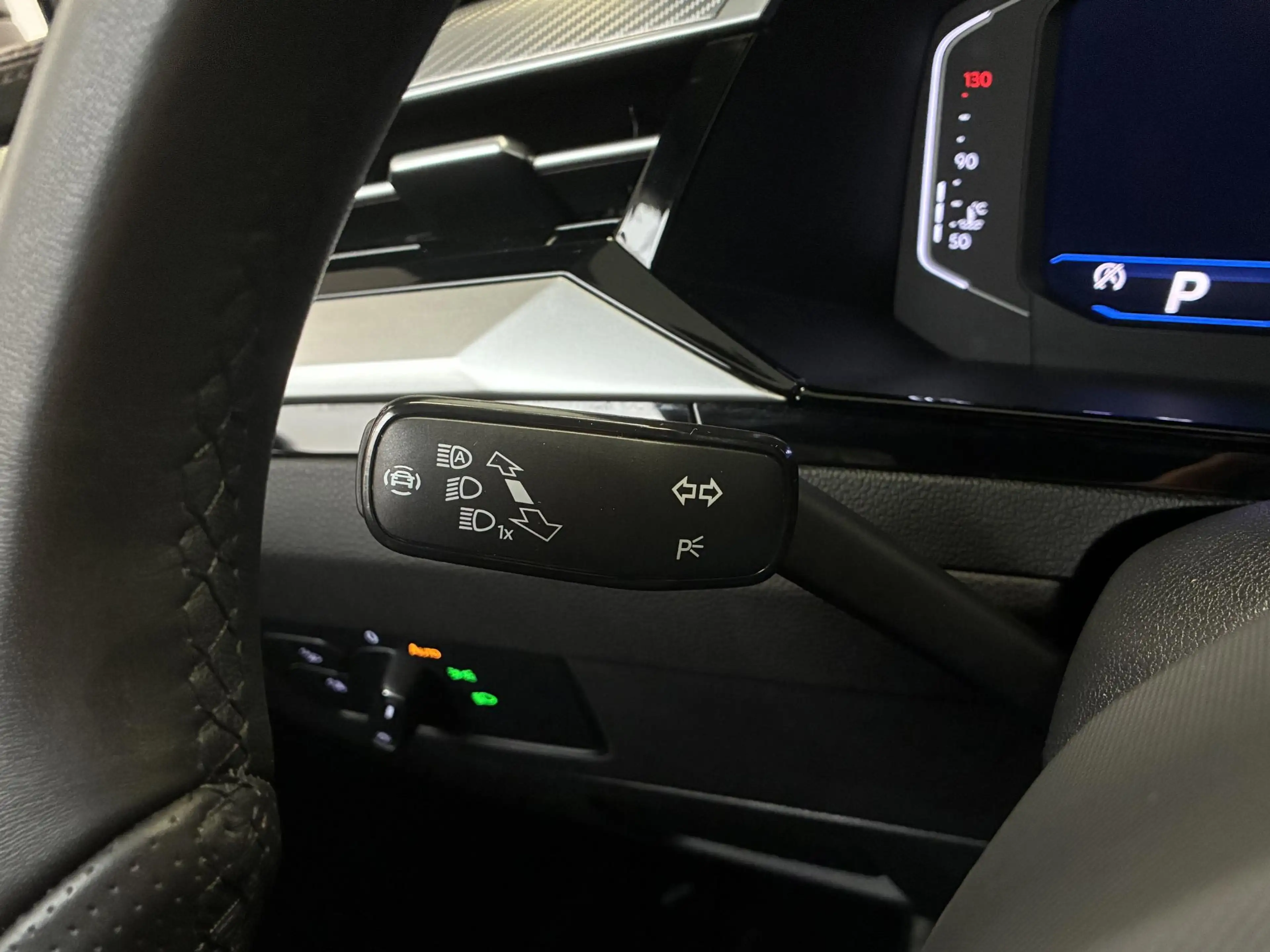 Volkswagen Arteon 2.0 TSI R-Line Business+ | LEDER | CARPLAY | CAMER — photo 30