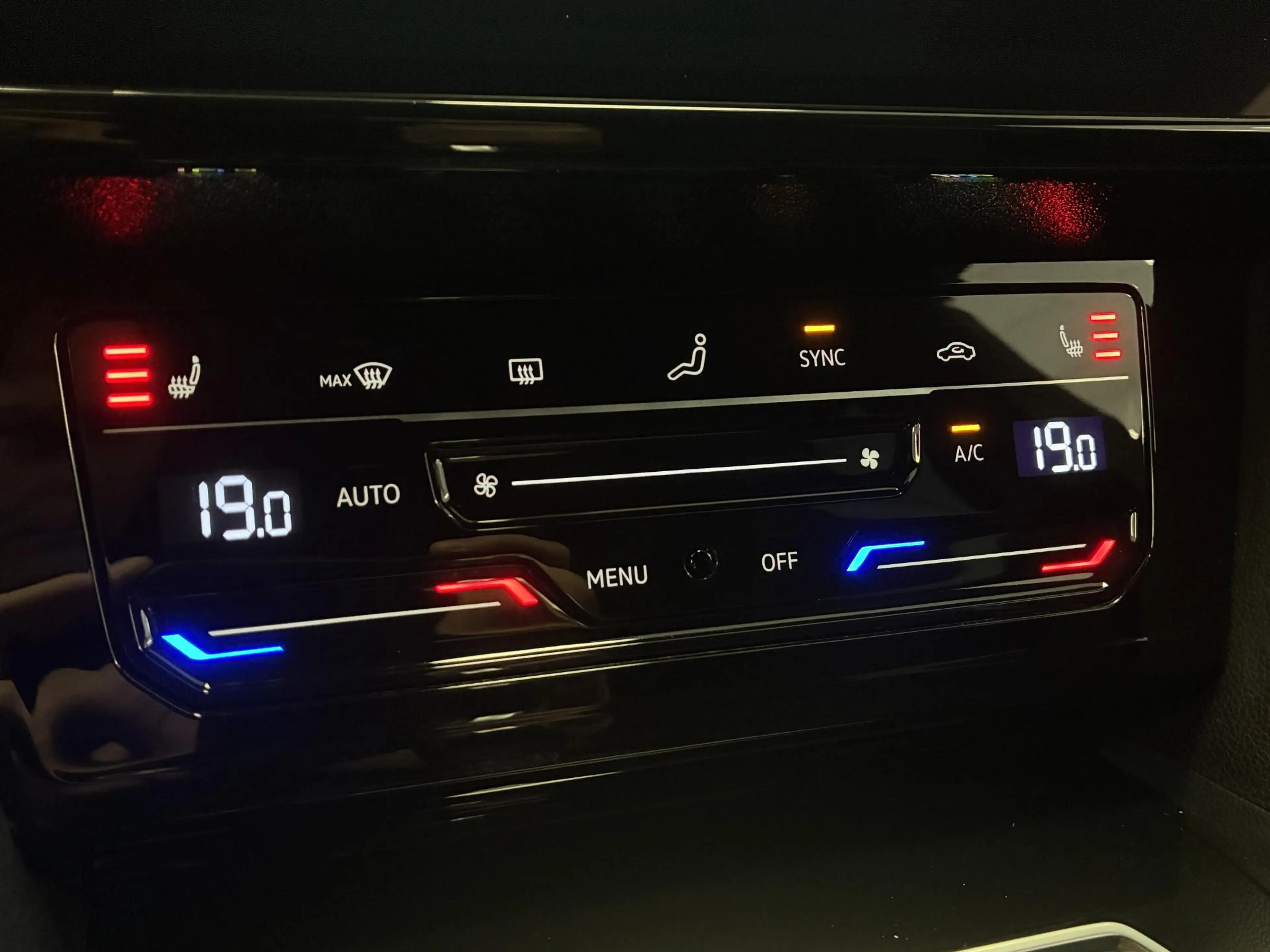 Volkswagen Arteon 2.0 TSI R-Line Business+ | LEDER | CARPLAY | CAMER — photo 34