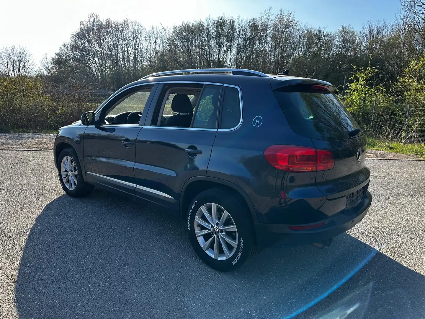 Volkswagen Tiguan 2.0 TDI DPF 4Motion DSG Trend & Fun - 2