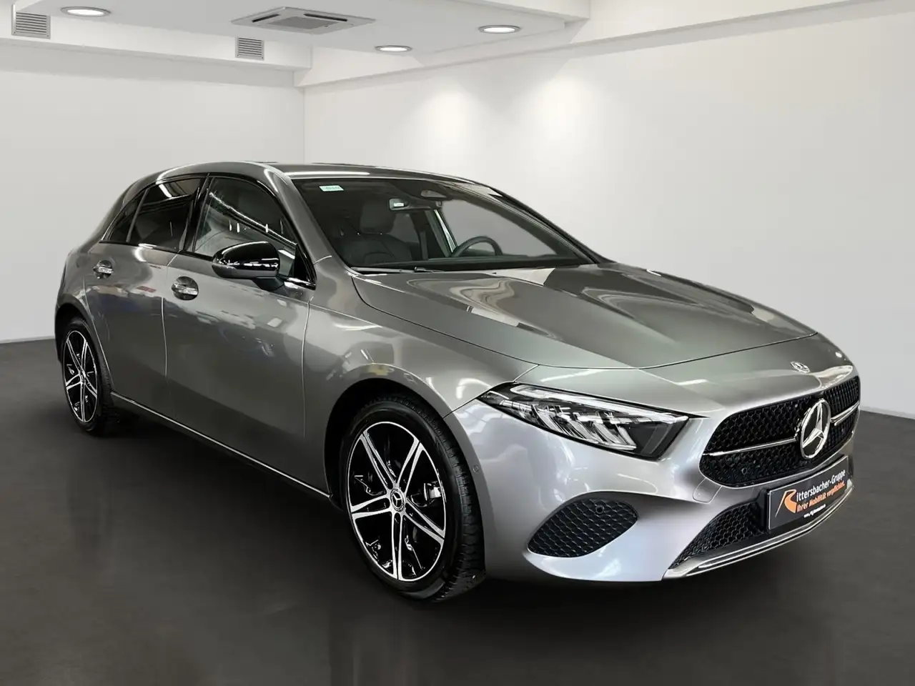 Mercedes-Benz A-Class A Klasse A 180 Progressive Navi NightPaket, миниатюра 3