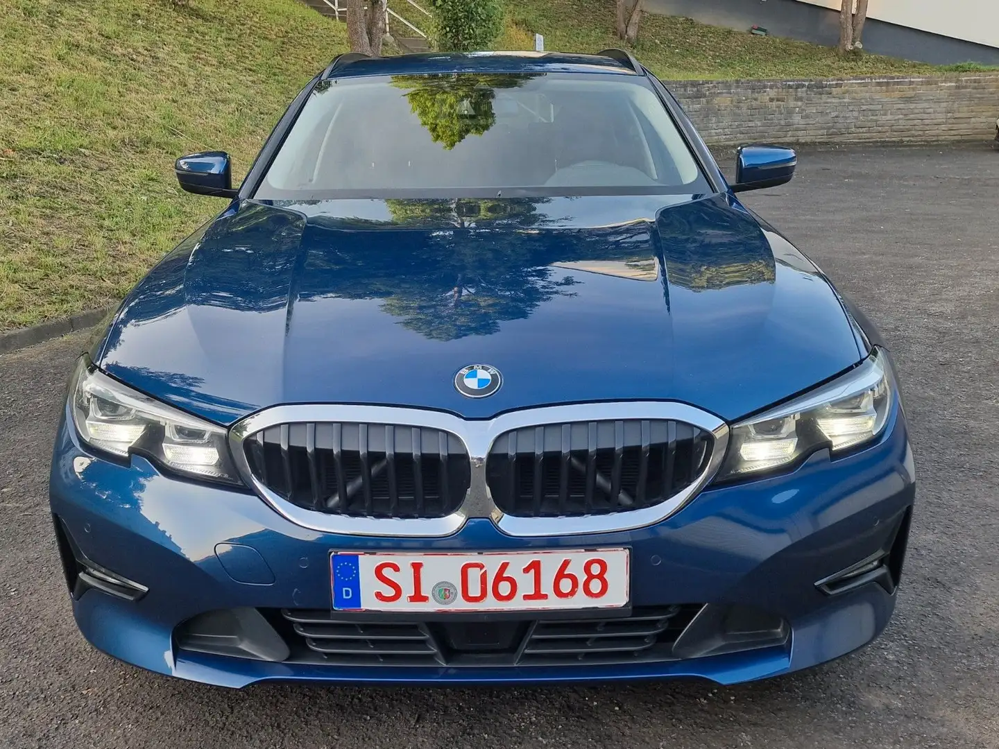 BMW 318 Touring 318 d Advantage,1Hand,Led,Kam,AHK Bleu - 2