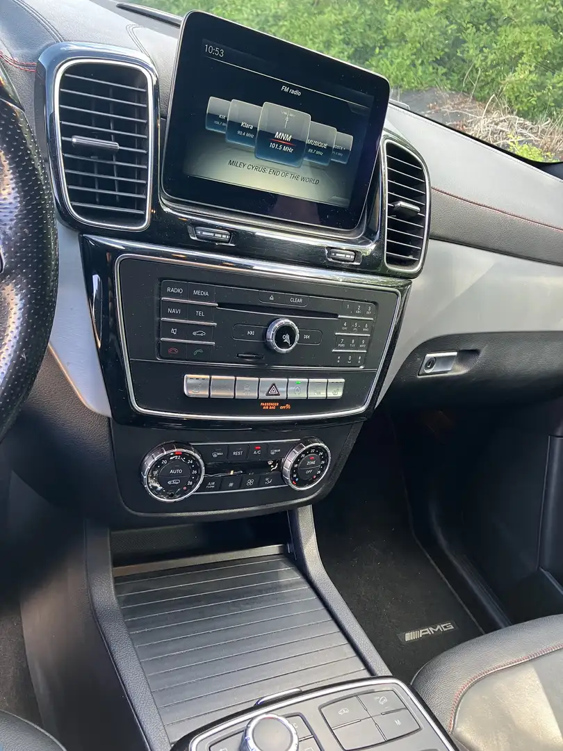 Mercedes-Benz GLE 350 d 4Matic 9G-TRONIC AMG Line - 2