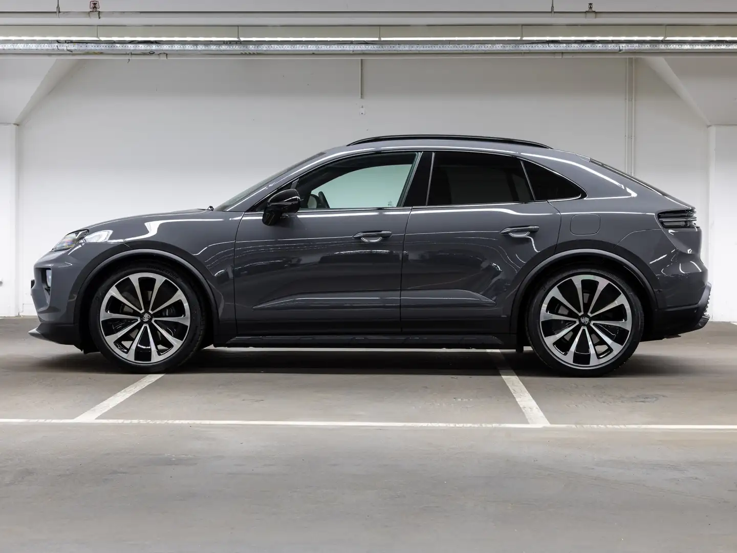 Porsche Macan 4 Grijs - 2