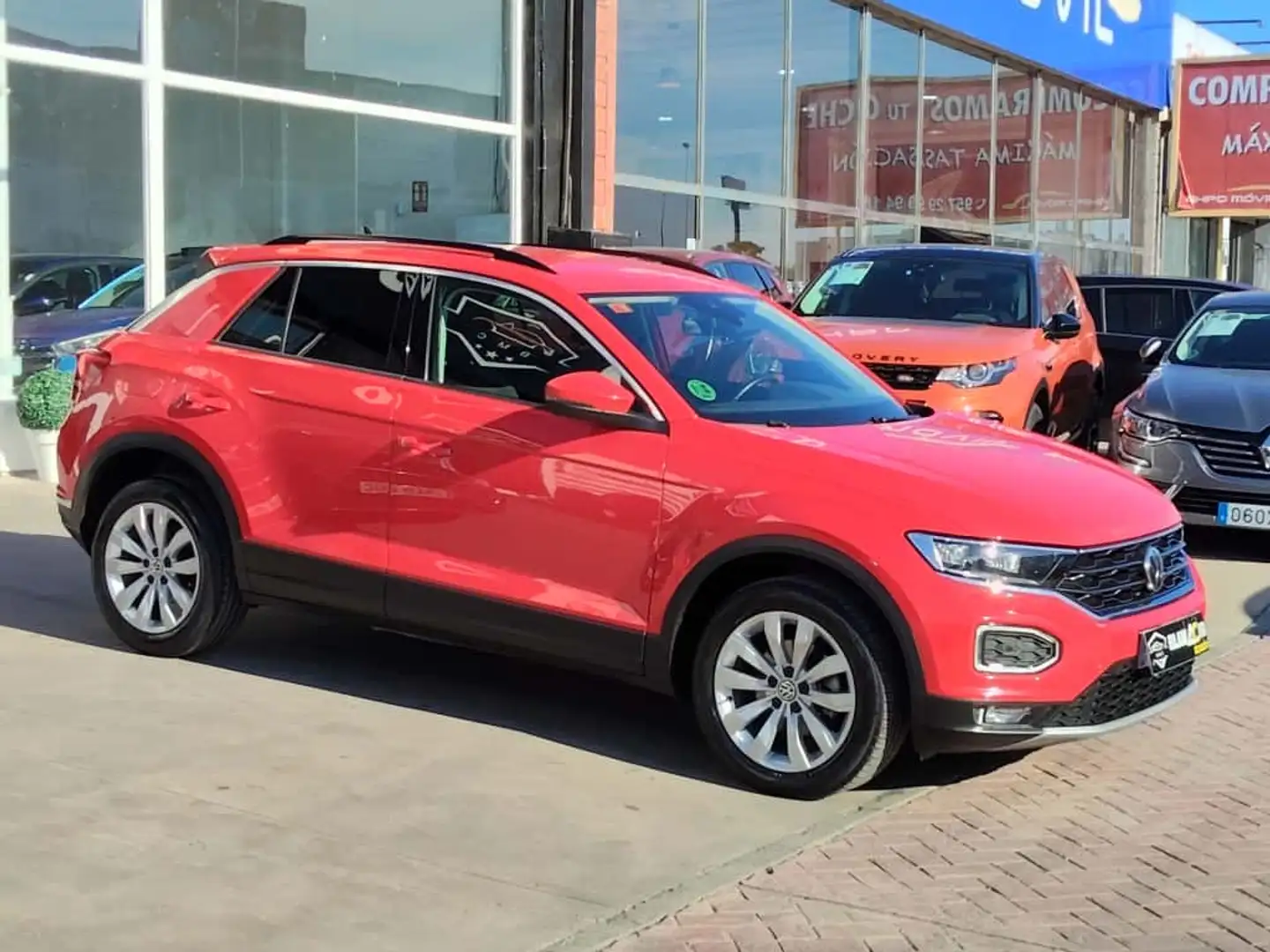 Volkswagen T-Roc 1.6TDI Advance Style Rojo - 1
