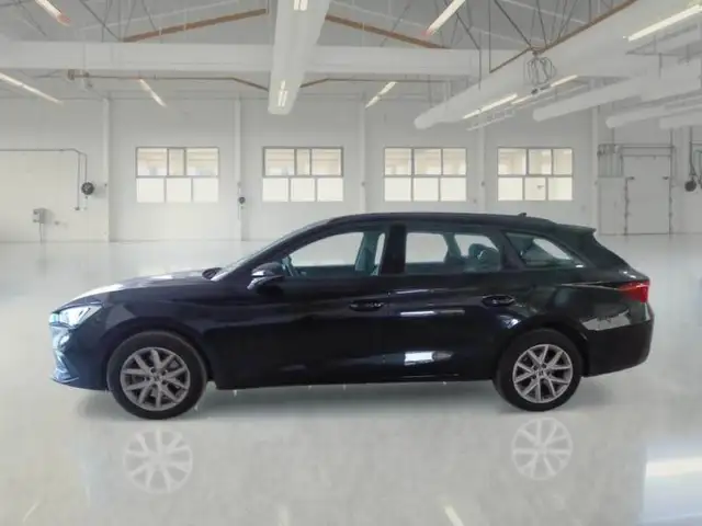 Seat Leon view 5