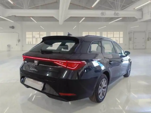 Seat Leon view 4