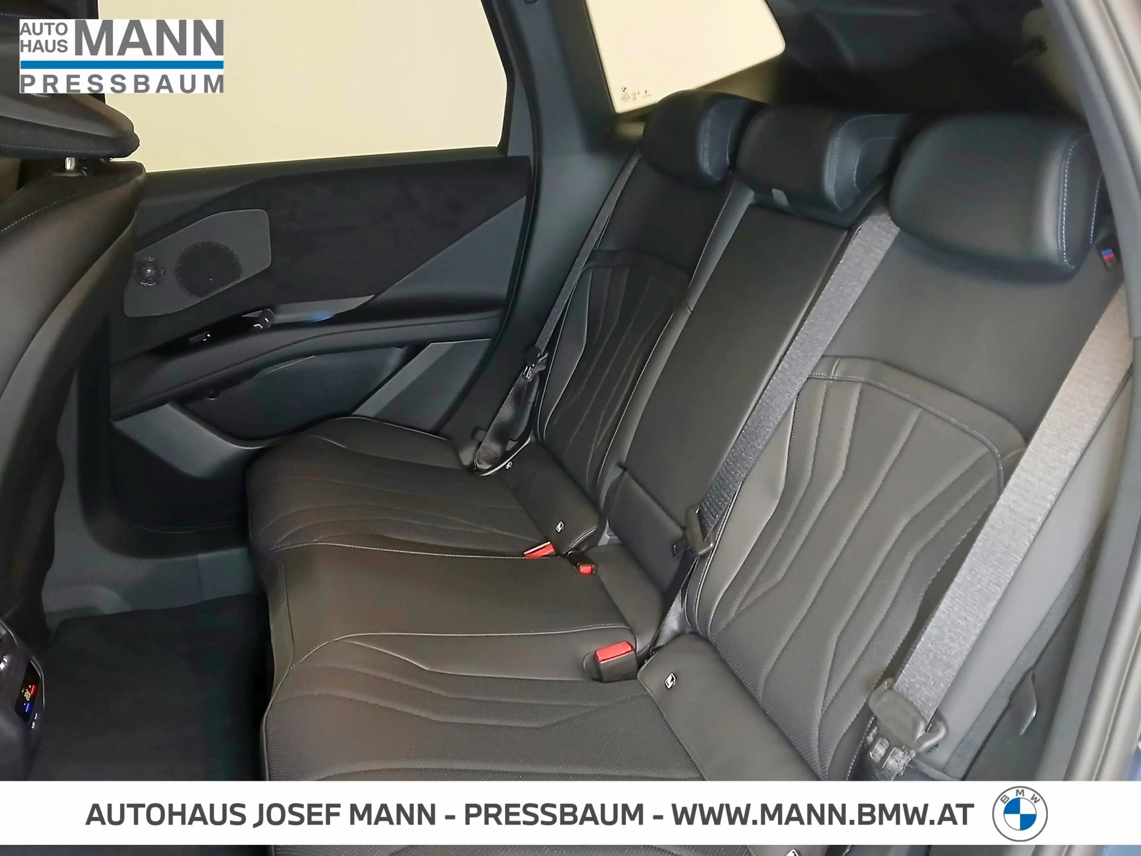 BMW iX3 50 xDrive M SPORTPAKET, INNOVATIONSPAKET — photo 8