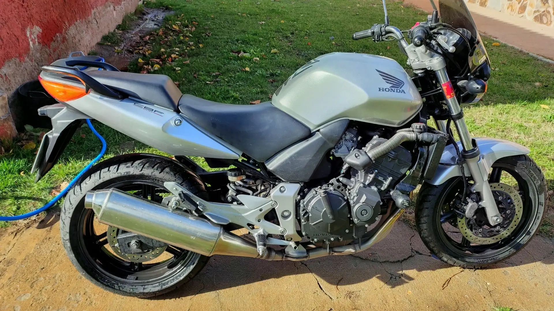 Honda CBF 600 Plateado - 2