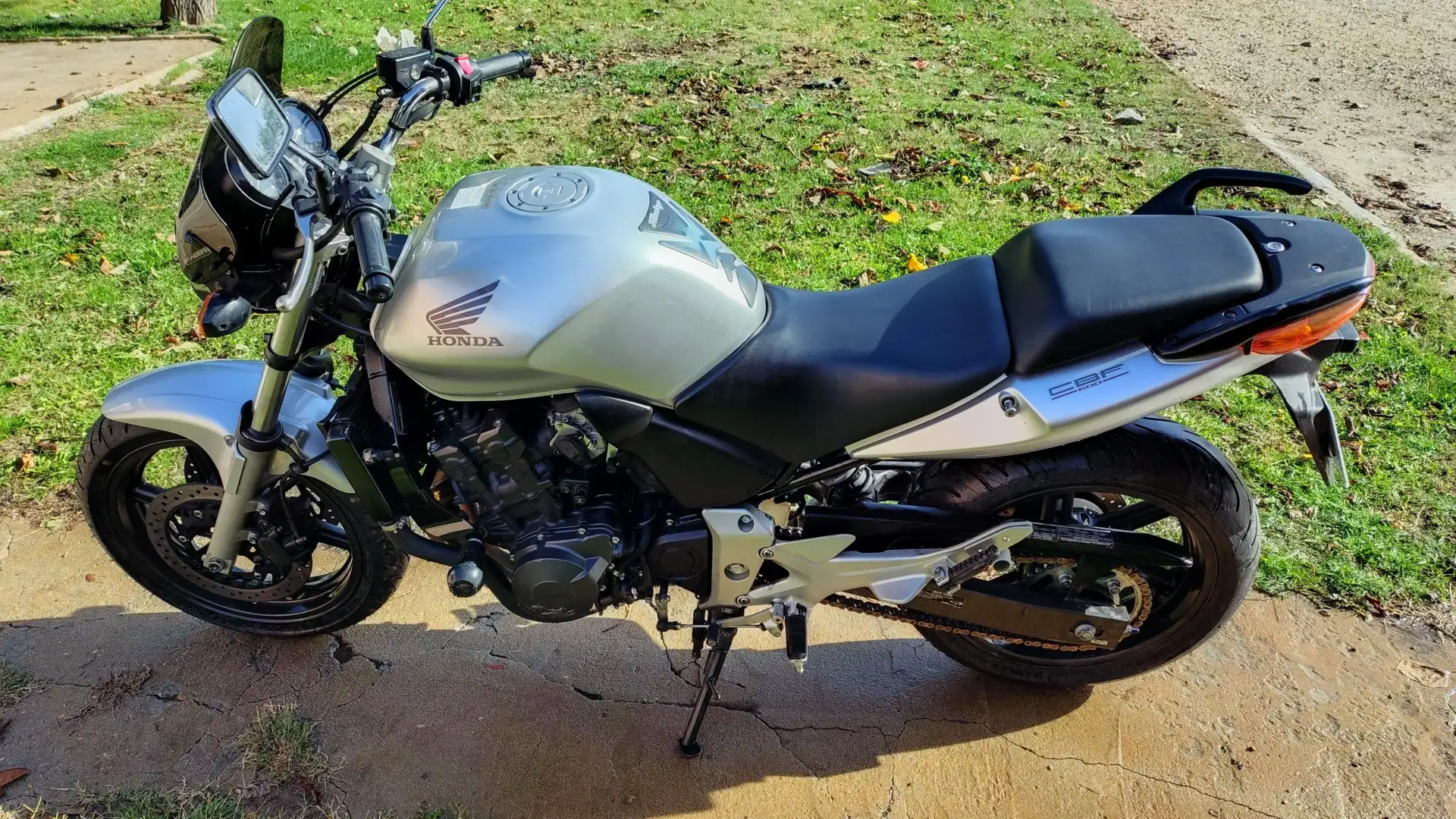 Honda CBF 600 Plateado - 1