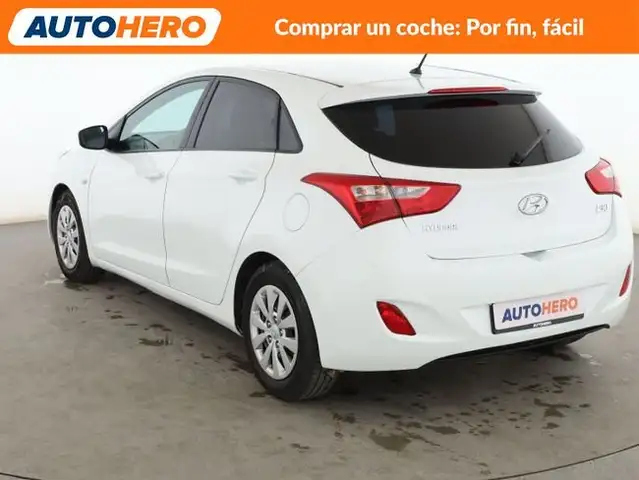 Hyundai i30 view 4