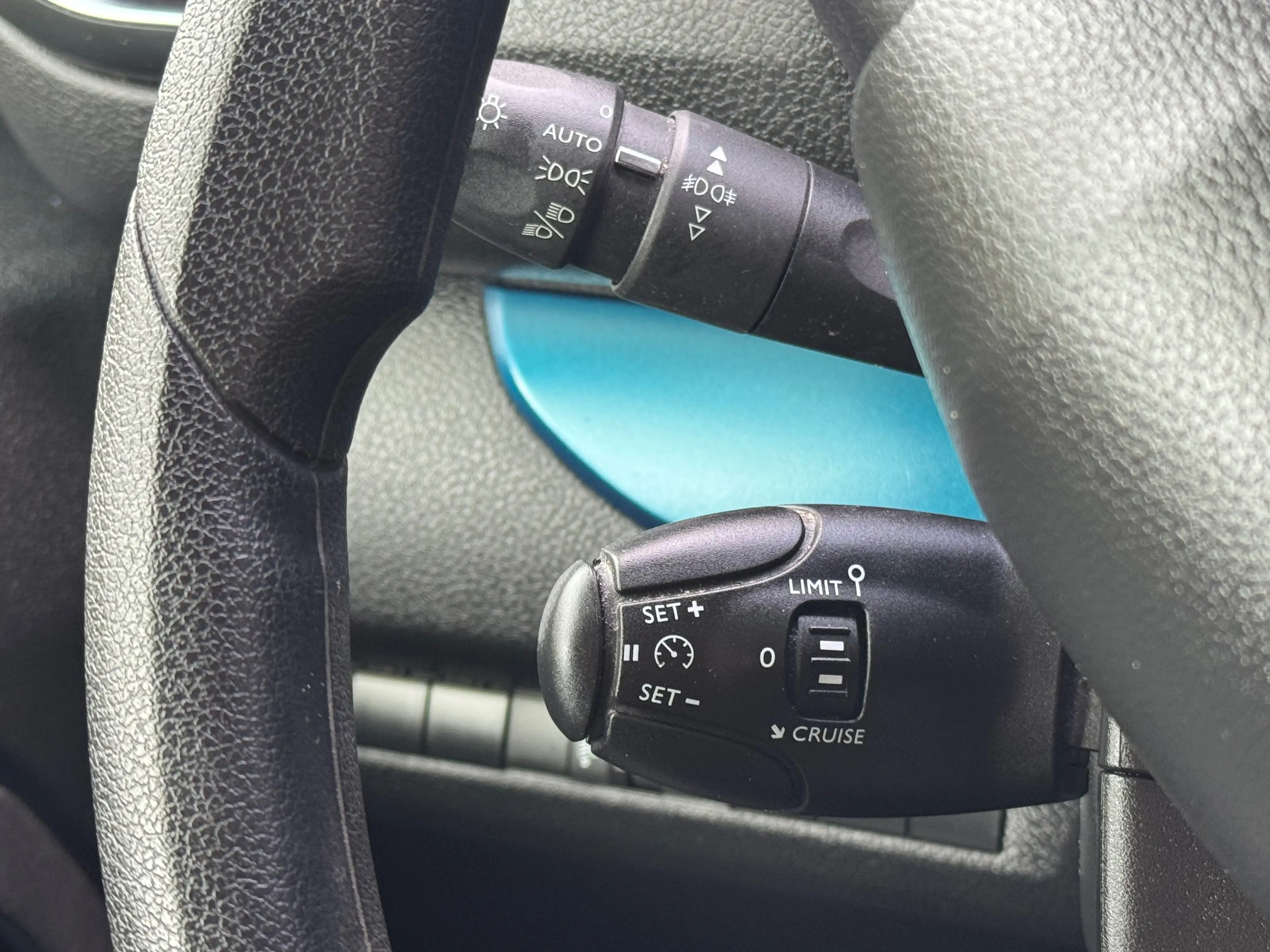 Peugeot Traveller 1.5 HDI // 8 PLACES // GPS // CARPLAY — photo 9