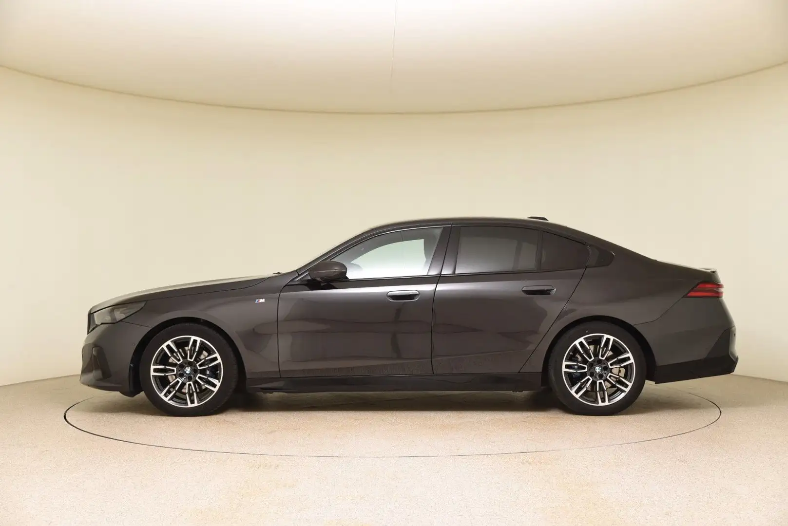 BMW 520 d xDrive M Sport Pro ACC DriveAss *UVP:81.400 Grau - 2