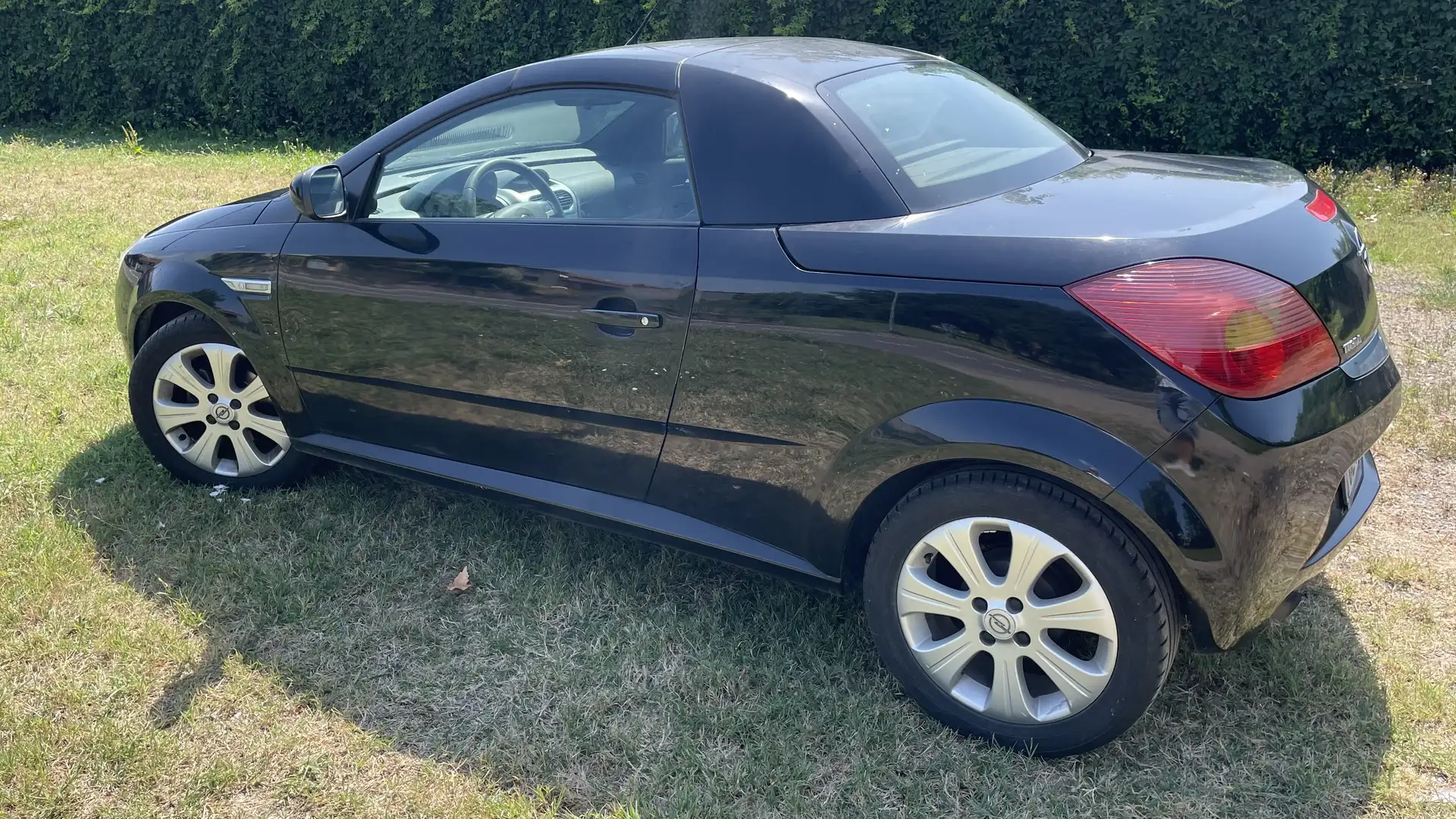 Opel Tigra Twintop 1.4 Sport - 1