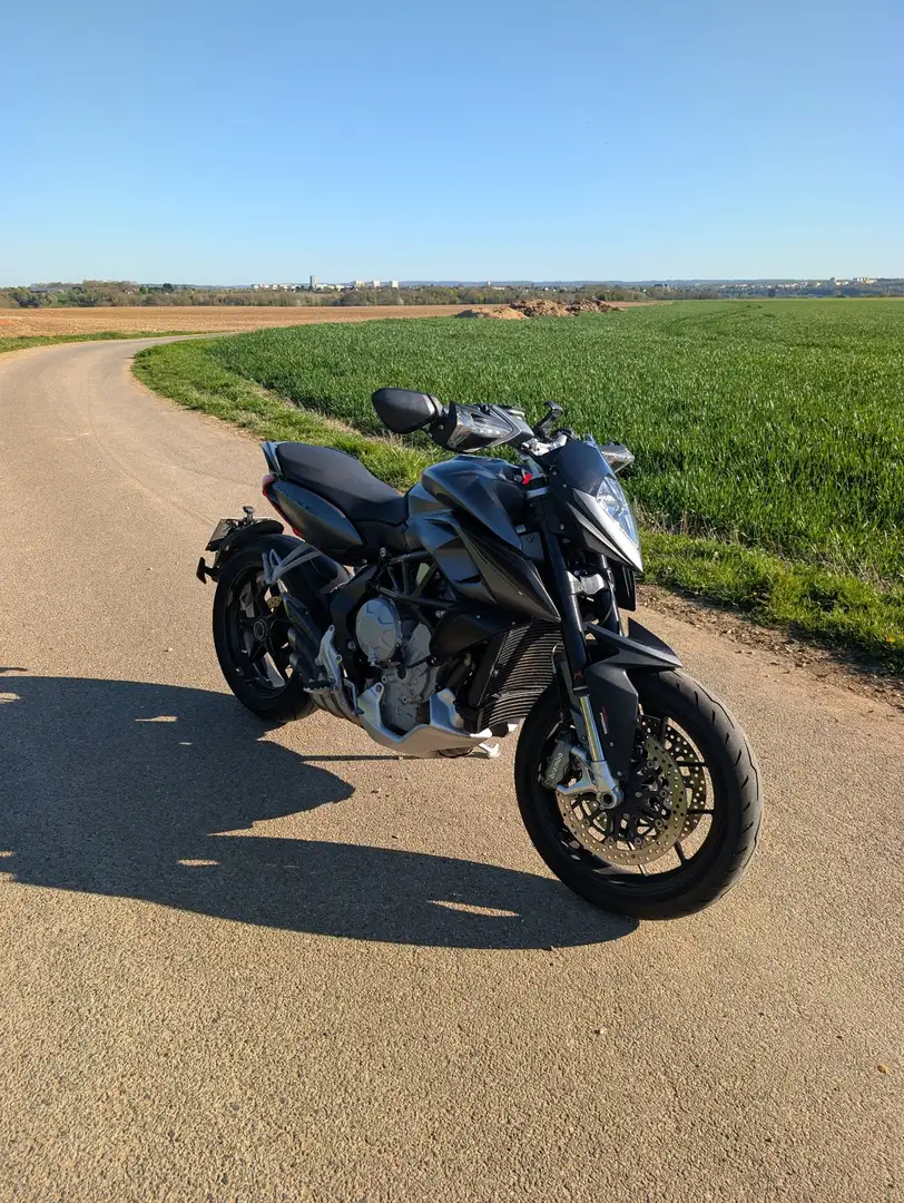 MV Agusta Rivale 800 - 1