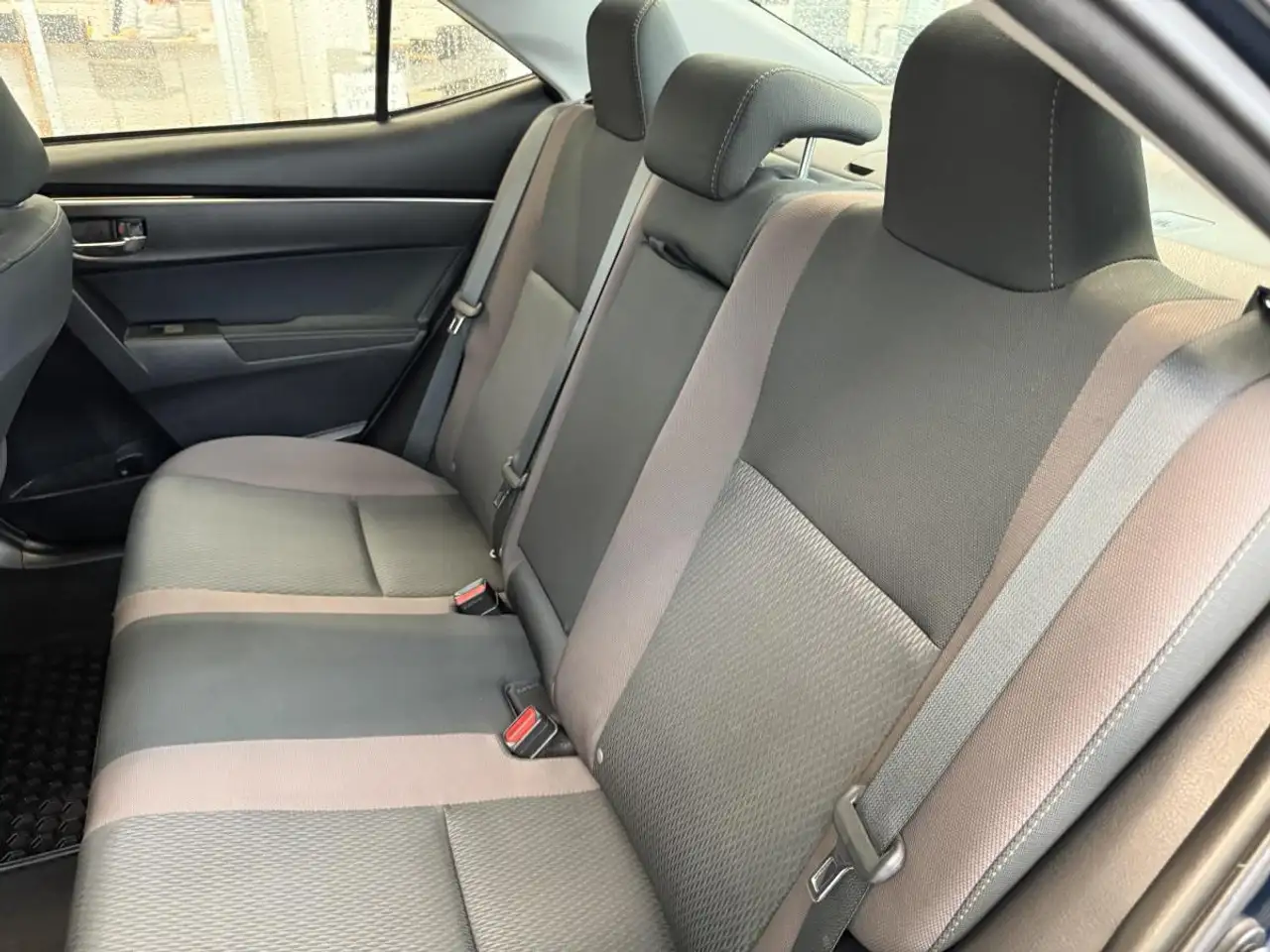 Toyota Corolla снимка Toyota Corolla