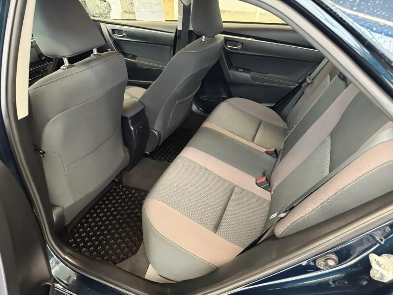 Toyota Corolla снимка Toyota Corolla
