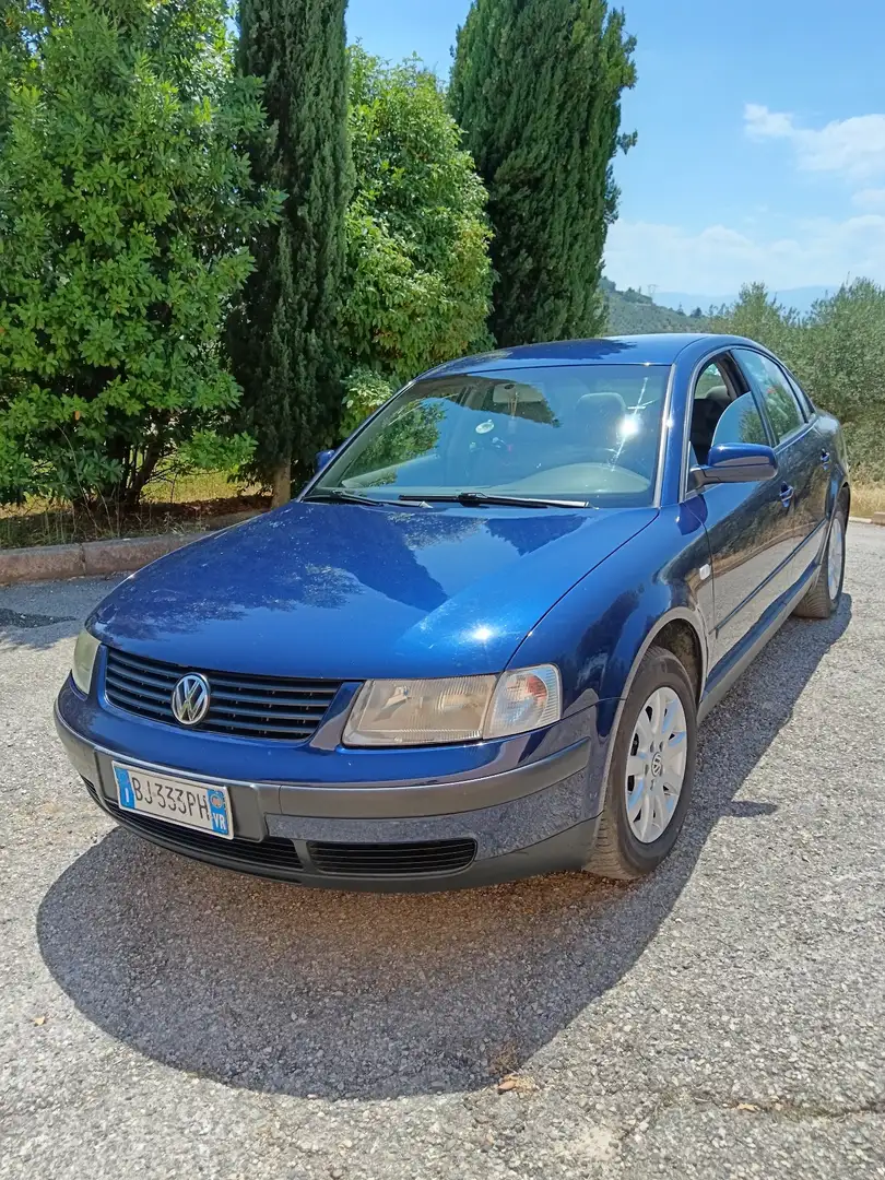 Volkswagen Passat 1.9 TDI 4Motion - 1