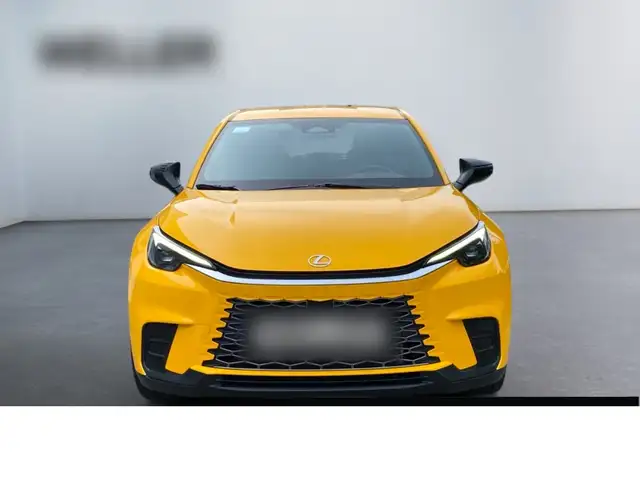 Lexus LBX