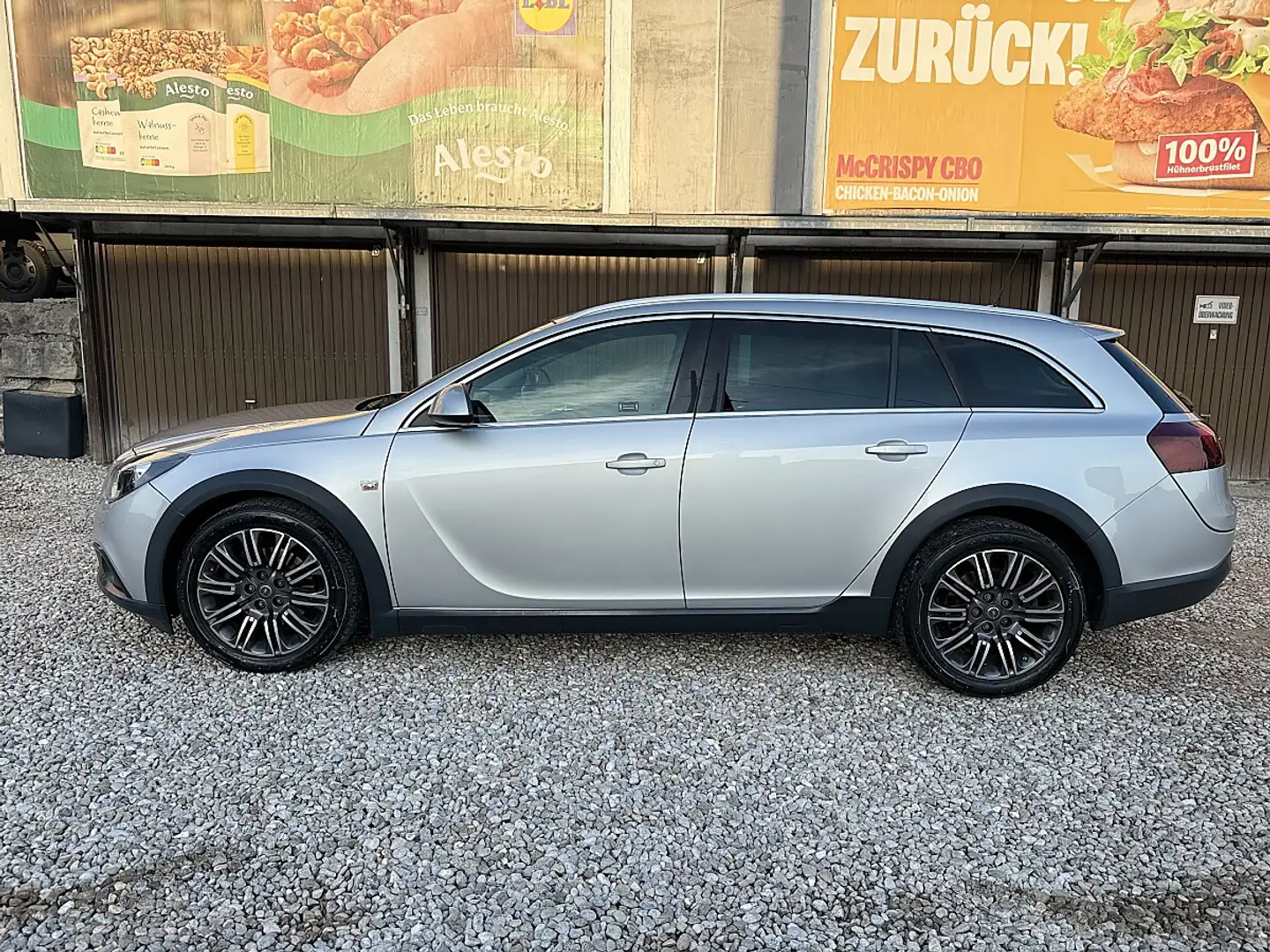Opel Insignia Country Tourer 2,0 CDTI Ecotec Allrad Start/Stop Grau - 2