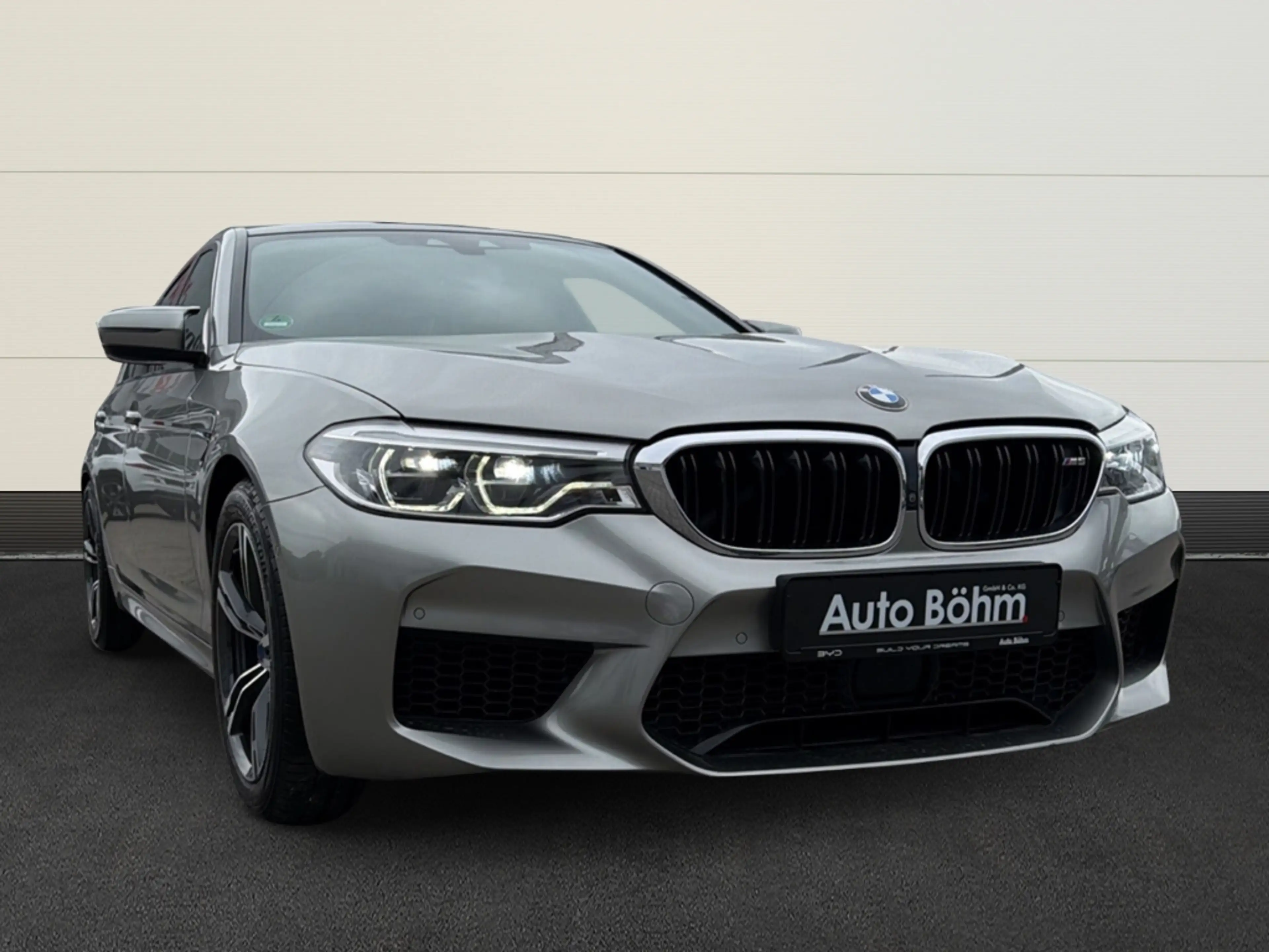 BMW M5 inkl.Wartungs-Pkt.+M Drivers Package+BundW+NightVi — photo 6