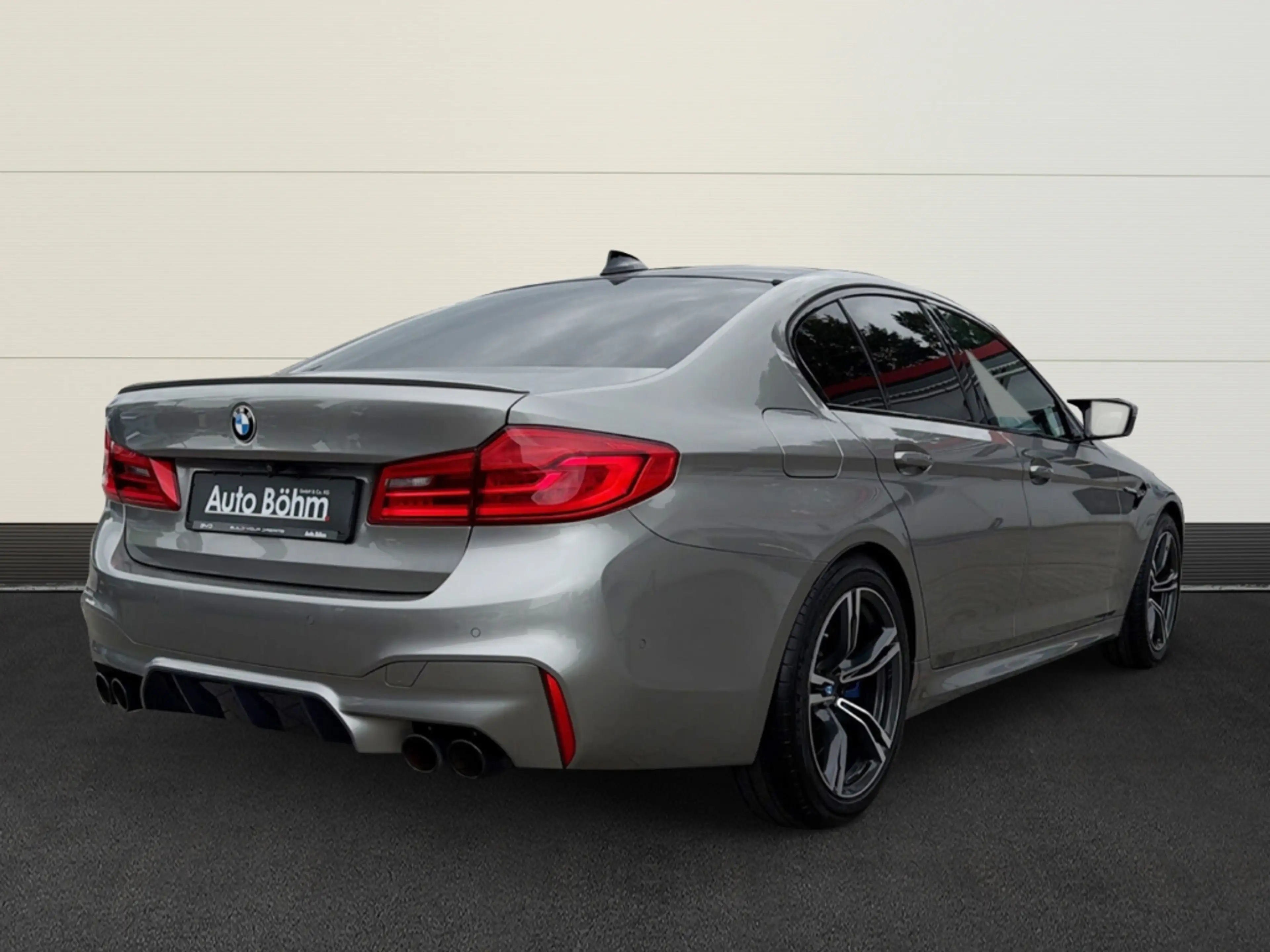 BMW M5 inkl.Wartungs-Pkt.+M Drivers Package+BundW+NightVi — photo 4