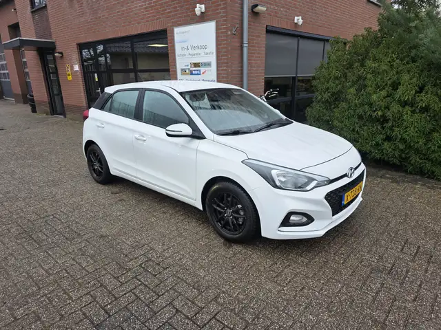 Hyundai i20 1.2 LP i-Drive Cool, LM velgen
