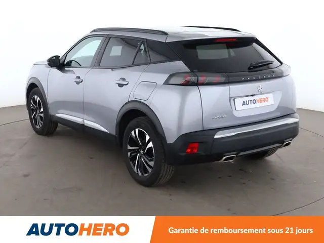 Peugeot 2008 view 4