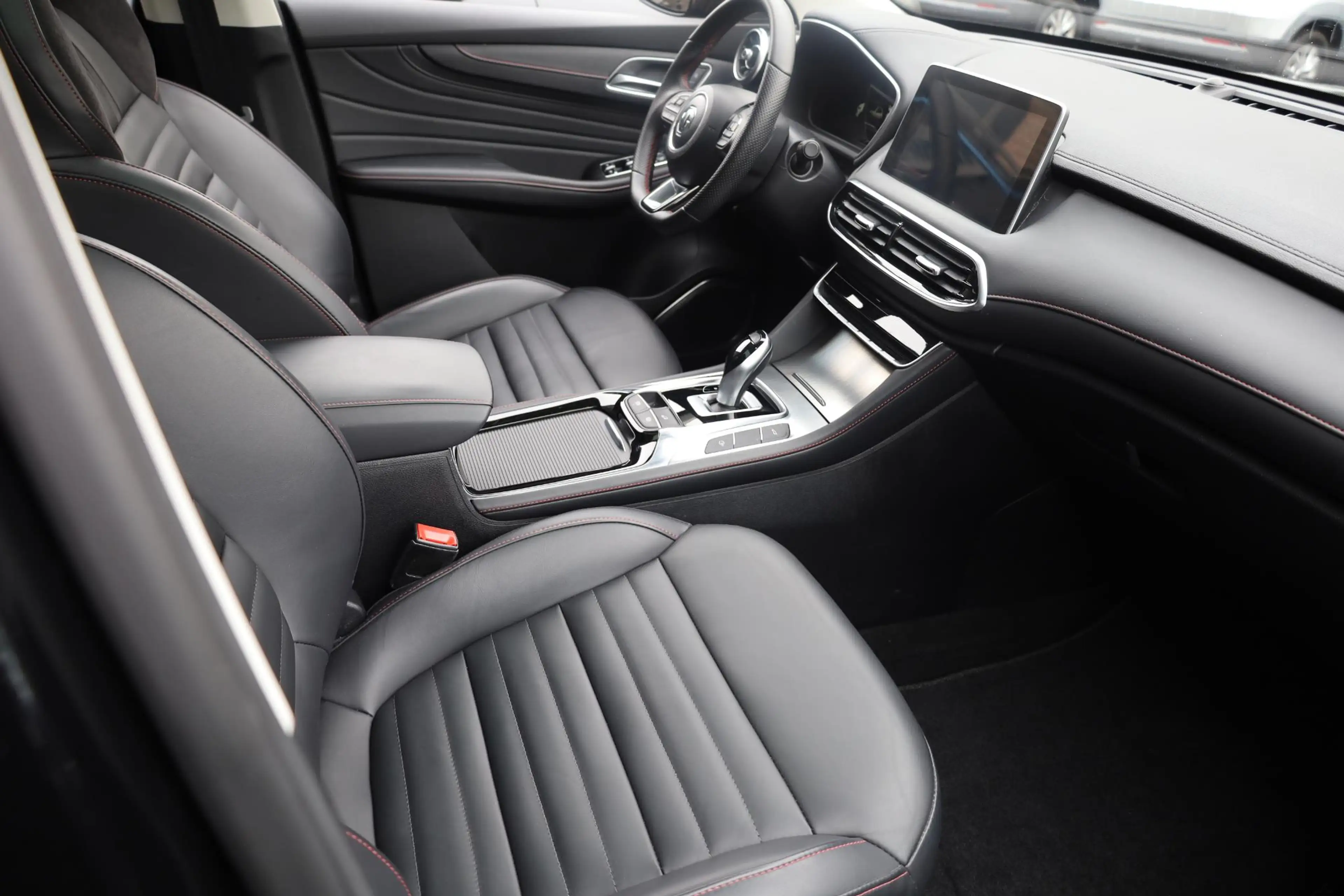 MG EHS 1.5 TGDI Luxury FACELIFT!! MY23 LEER PANO 360-CAME — photo 35
