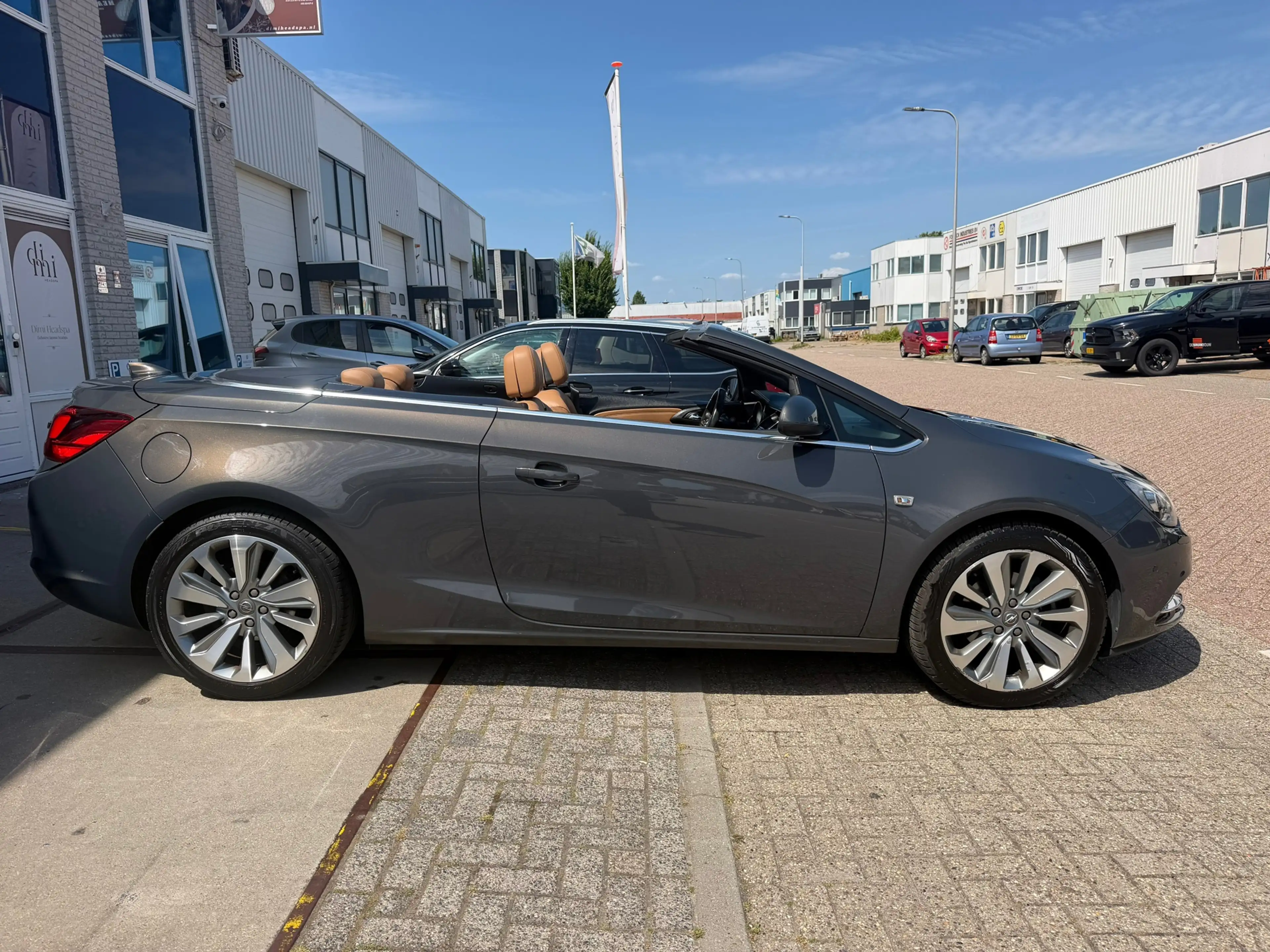 Opel Cascada 1.4 Turbo ecoFLEX Innovation/ 1e EIG/ nap/ dealero — photo 21