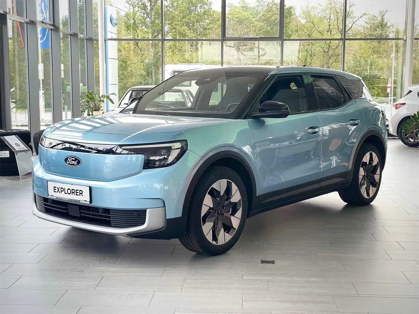 Ford Explorer Premium Extended-Range AWD 78kWh Blau - 1