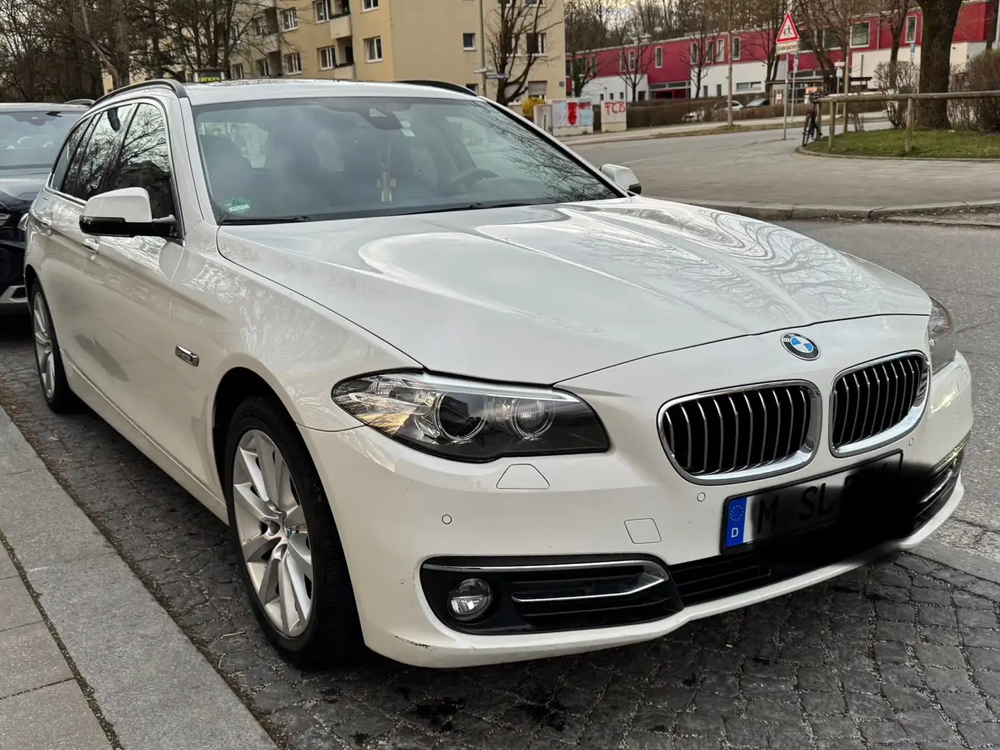 BMW 525 5er Touring Diesel 525d xDrive Touring Sport-Aut. Blanco - 2